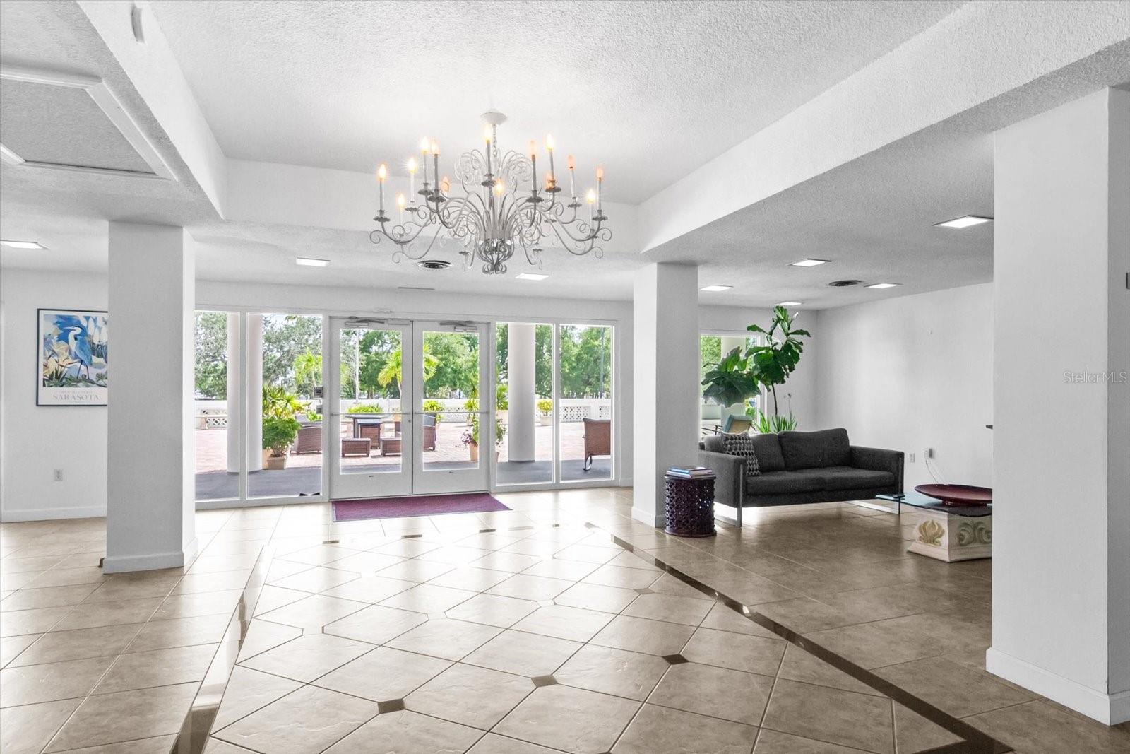 33 Gulfstream Unit 305, Sarasota, FL 34236