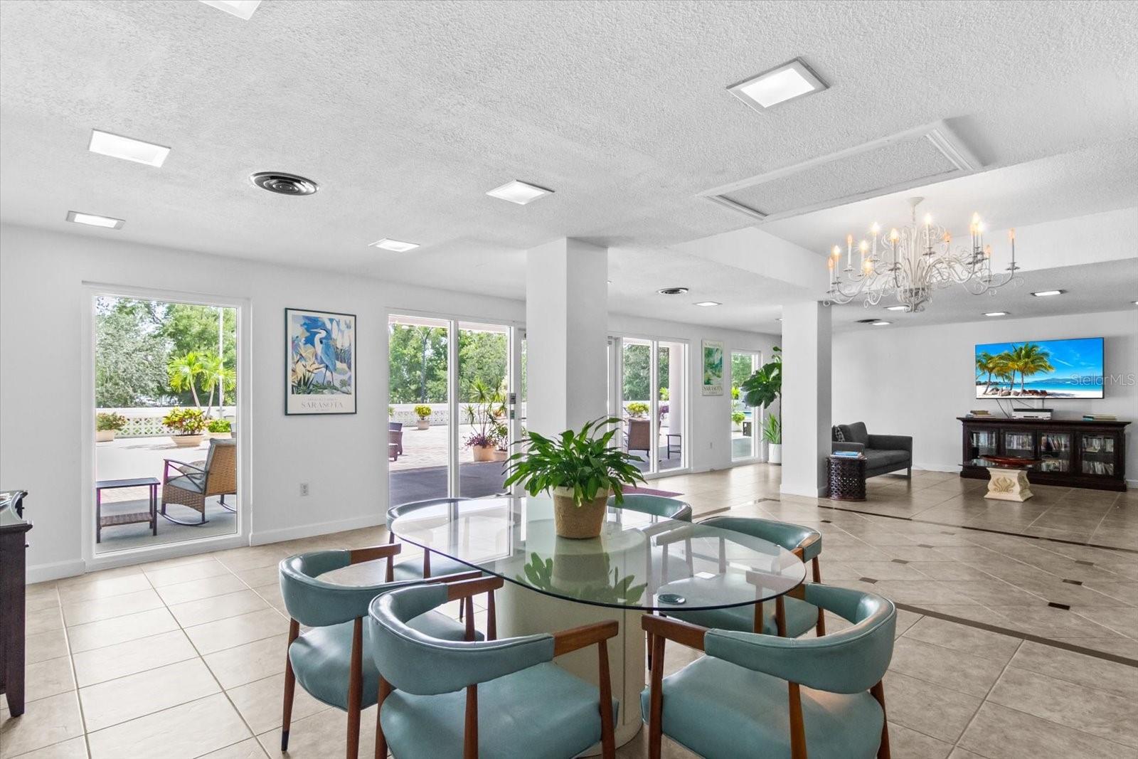 33 Gulfstream Unit 305, Sarasota, FL 34236