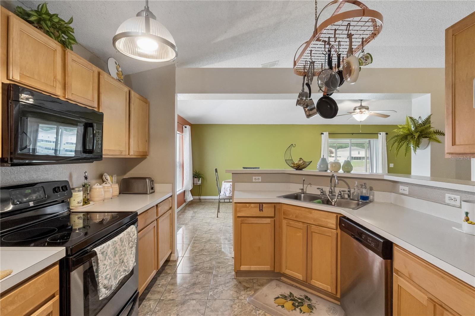 10354 Laxton, Orlando, FL 32824