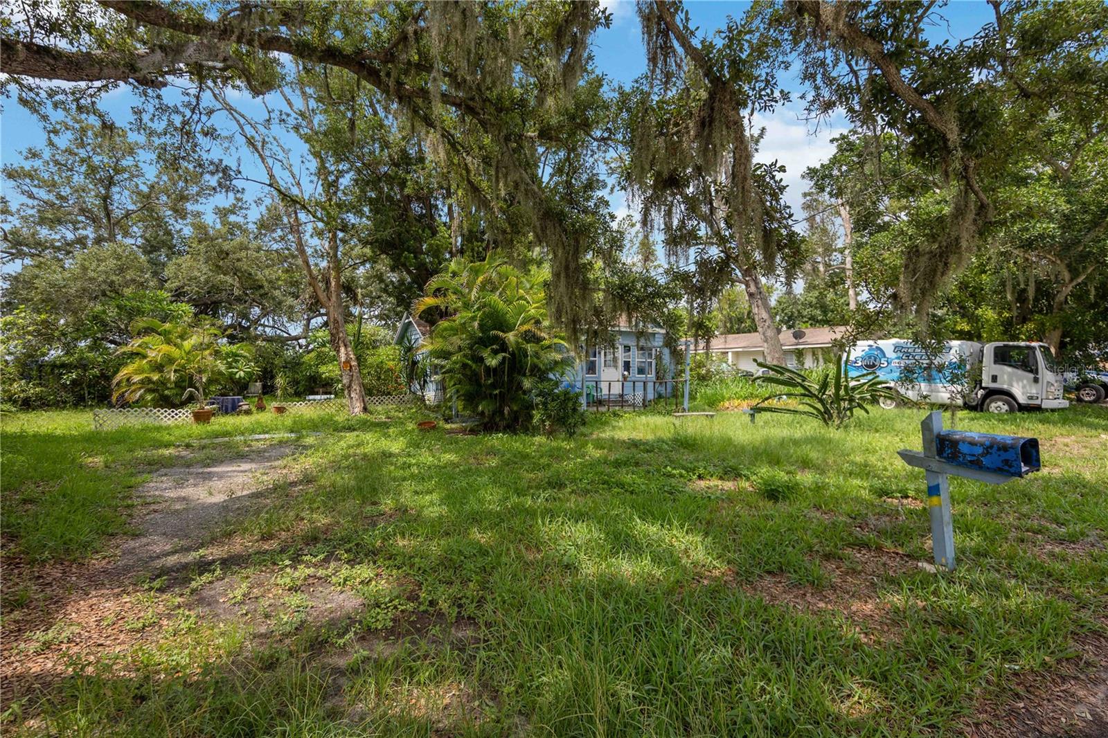 2126 Olentary, Sarasota, FL 34231