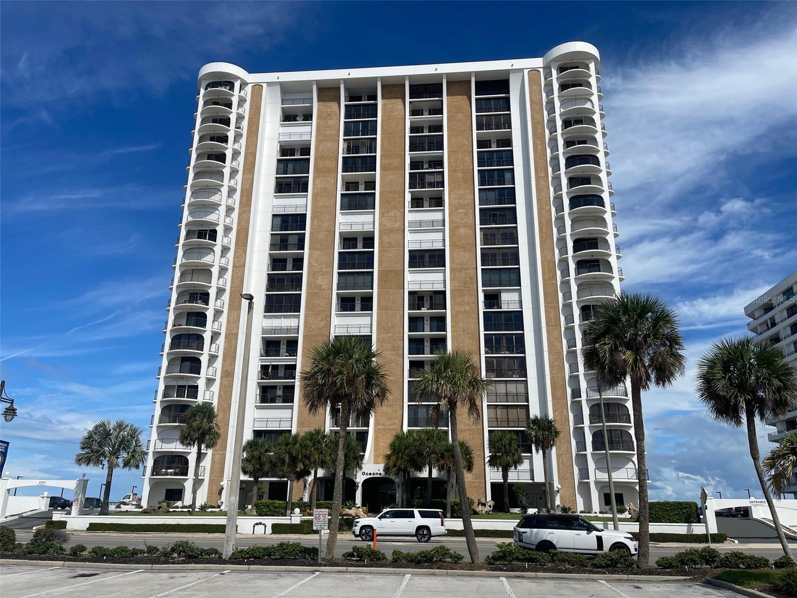 3003 Atlantic Unit 21b4, Daytona Beach Shores, FL 32118
