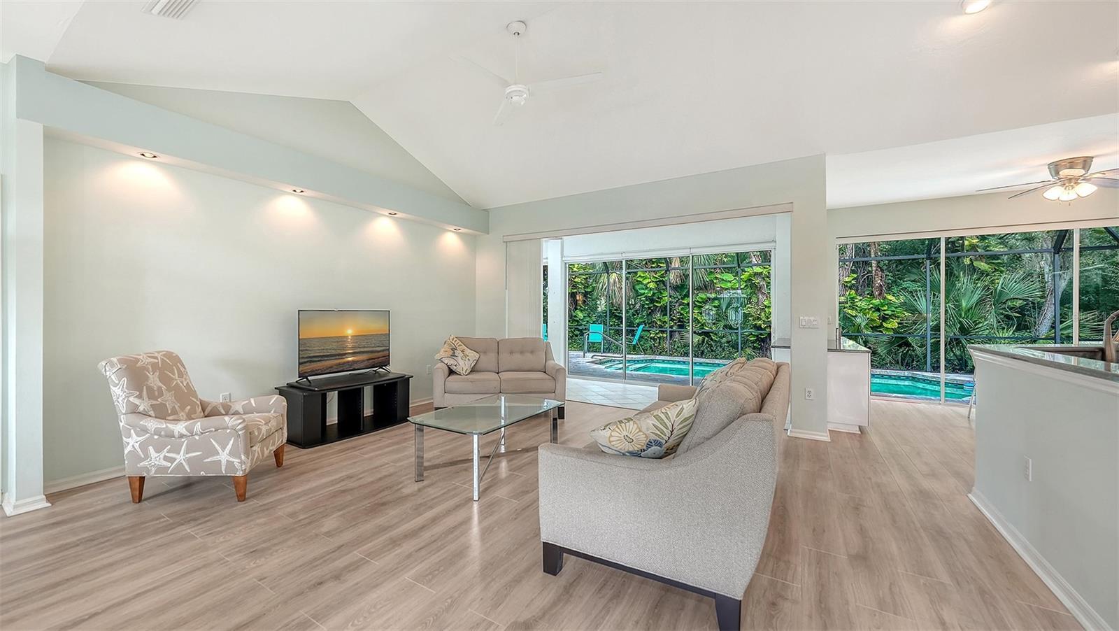 2929 Sandringham, Sarasota, FL 34235