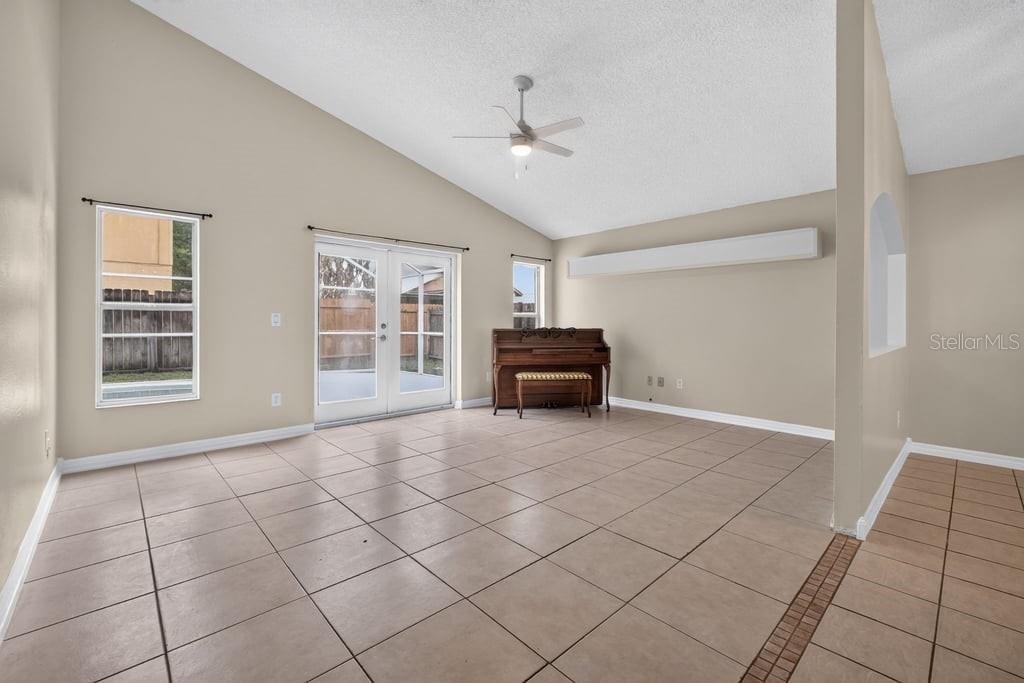 97 Abbey Hollow, Apopka, FL 32712