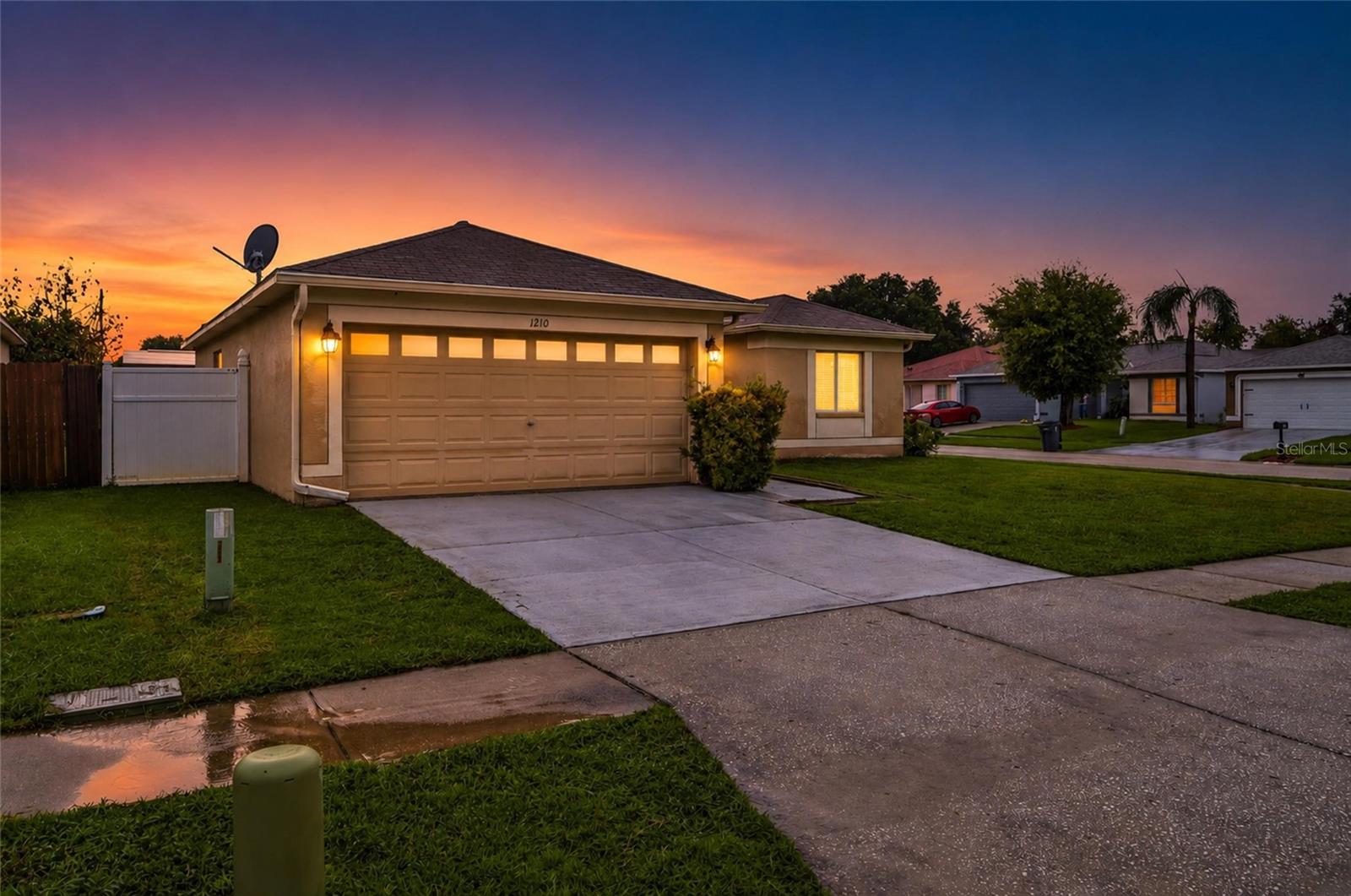 1210 Blufield, Brandon, FL 33511