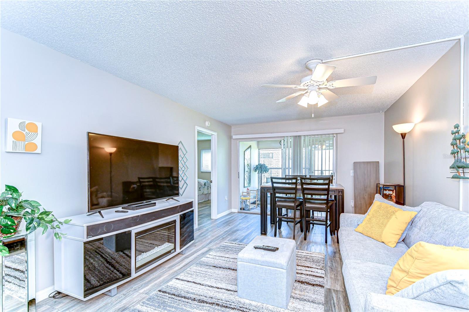 13870 Oakwood Unit 13870, Seminole, FL 33776