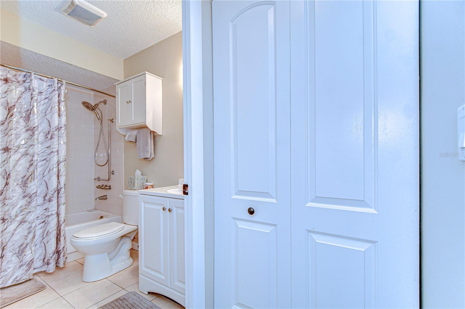 13870 Oakwood Unit 13870, Seminole, FL 33776