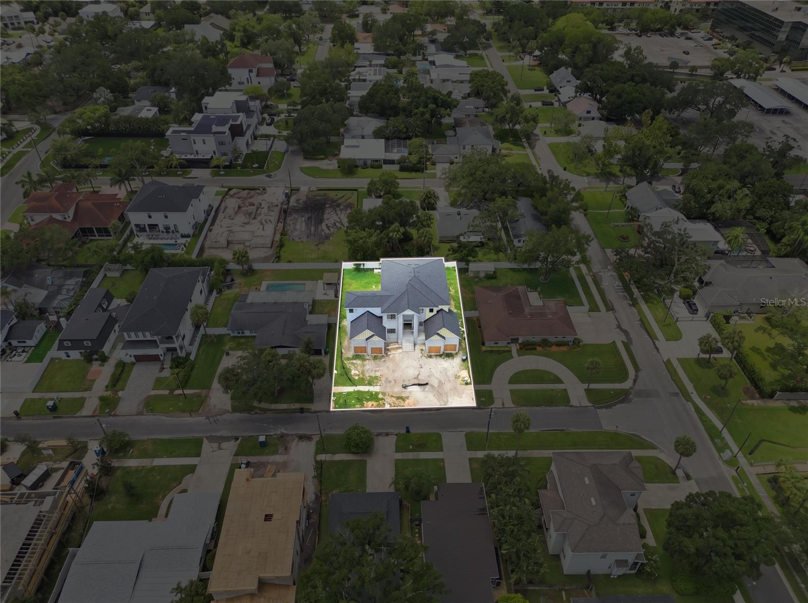 207 Gardenia, Tampa, FL 33609