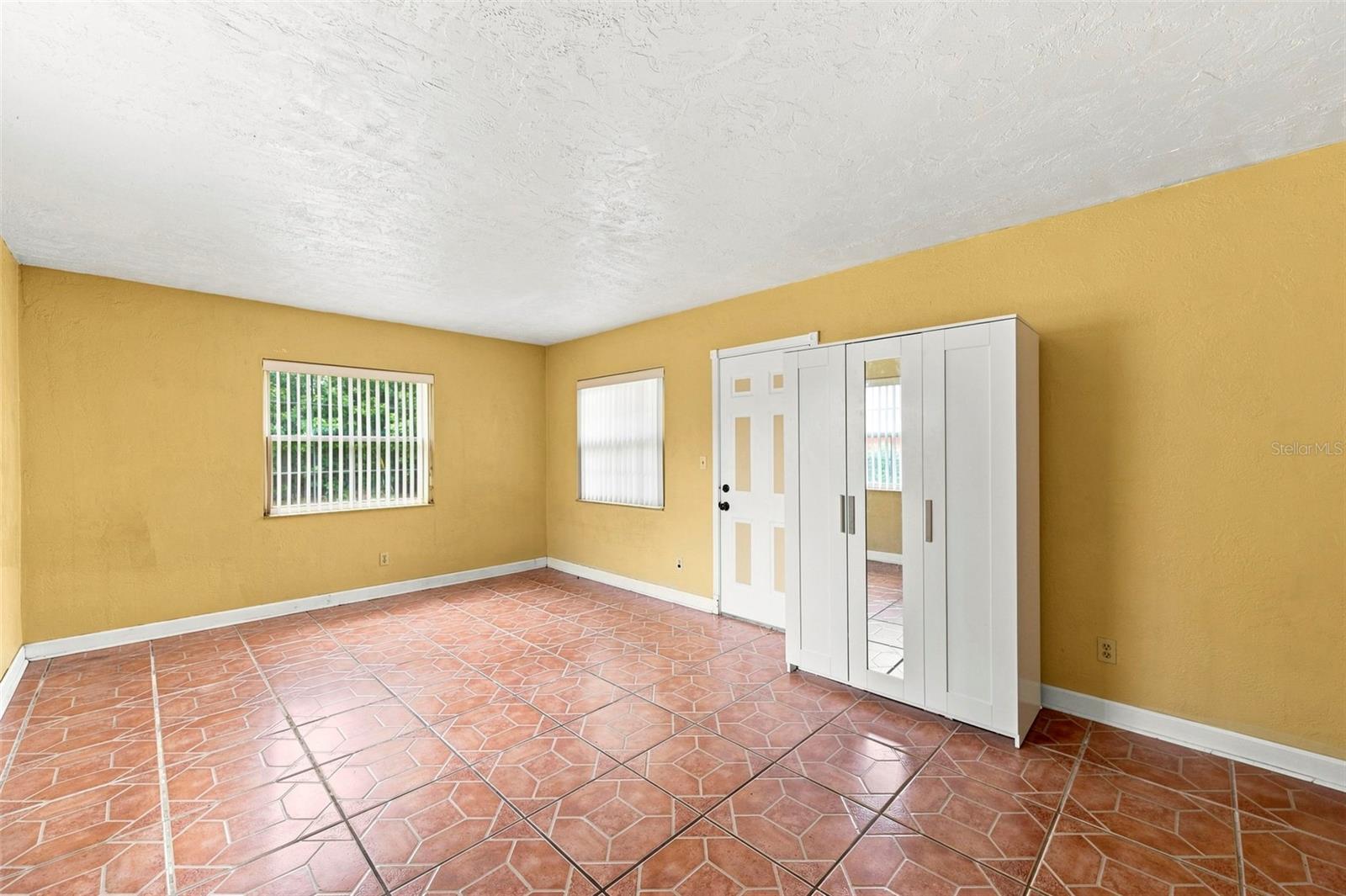 4310 Dr Martin Luther King Jr, St Petersburg, FL 33705