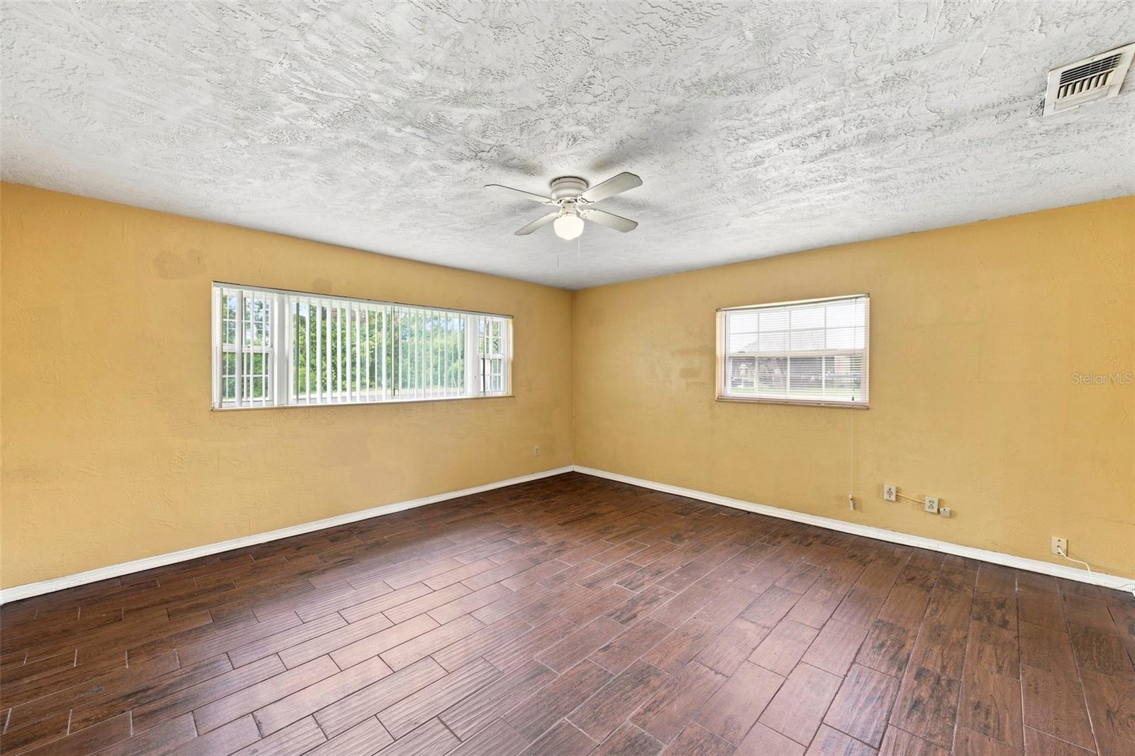 4310 Dr Martin Luther King Jr, St Petersburg, FL 33705