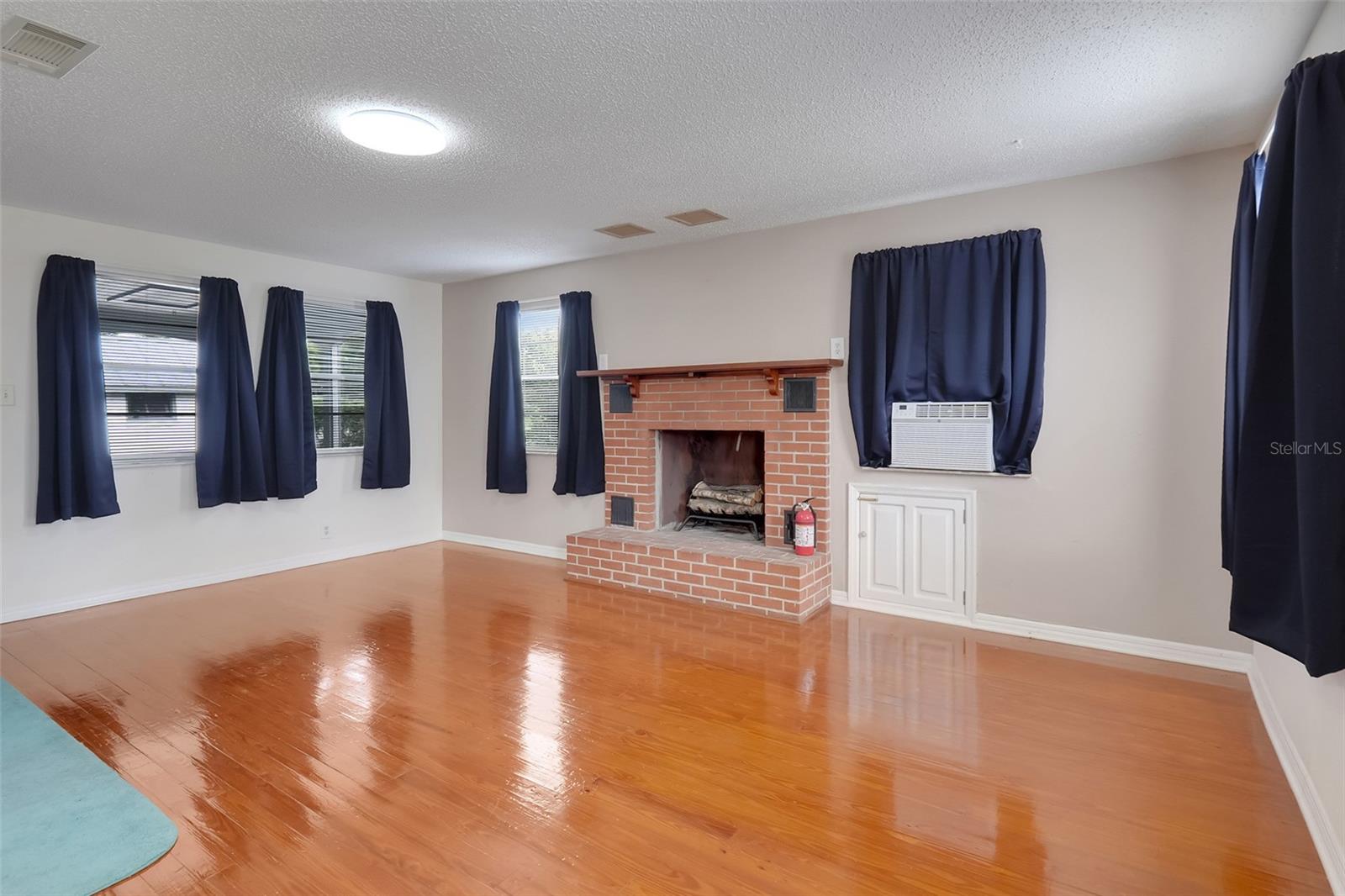 13234 South Carolina, Astatula, FL 34705
