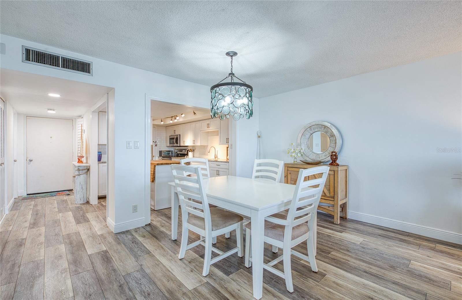 7400 Sun Island Unit 709, South Pasadena, FL 33707