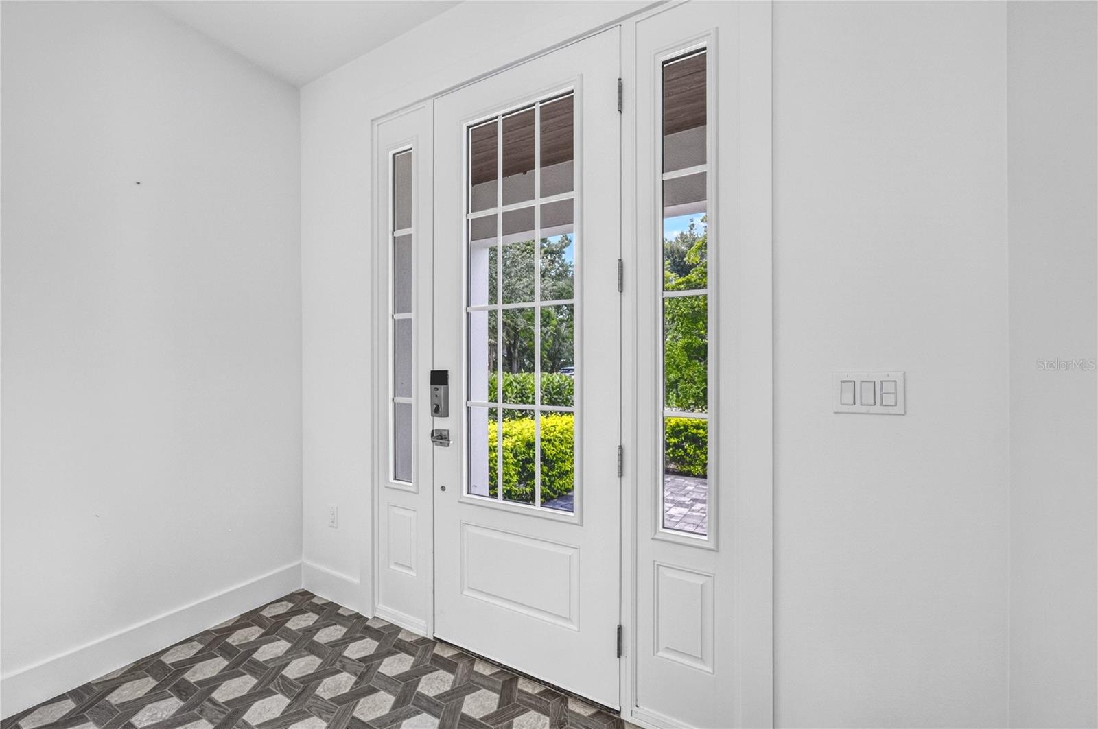 2590 Floyd, Sarasota, FL 34239