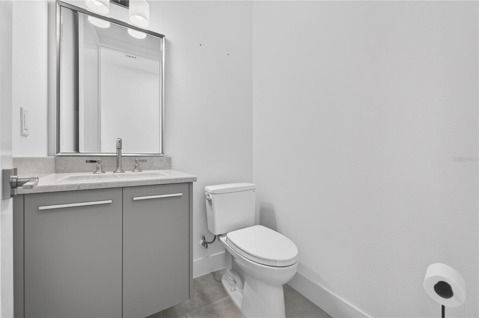 2590 Floyd, Sarasota, FL 34239