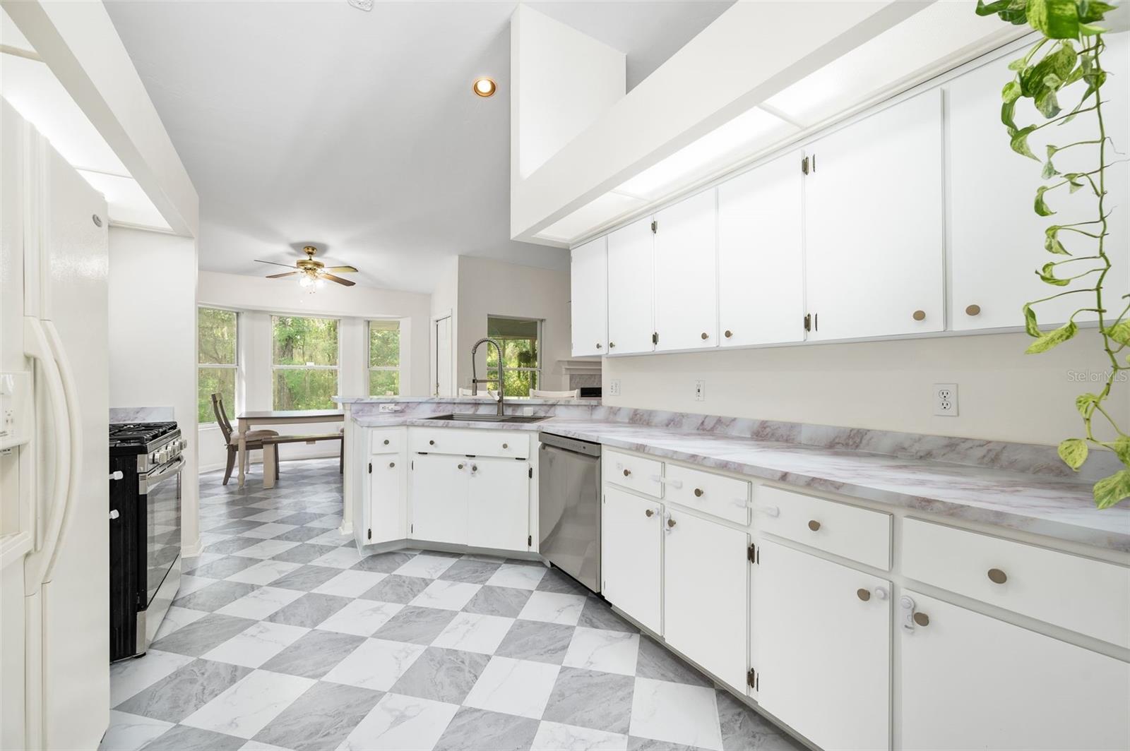 10001 12th, Gainesville, FL 32606