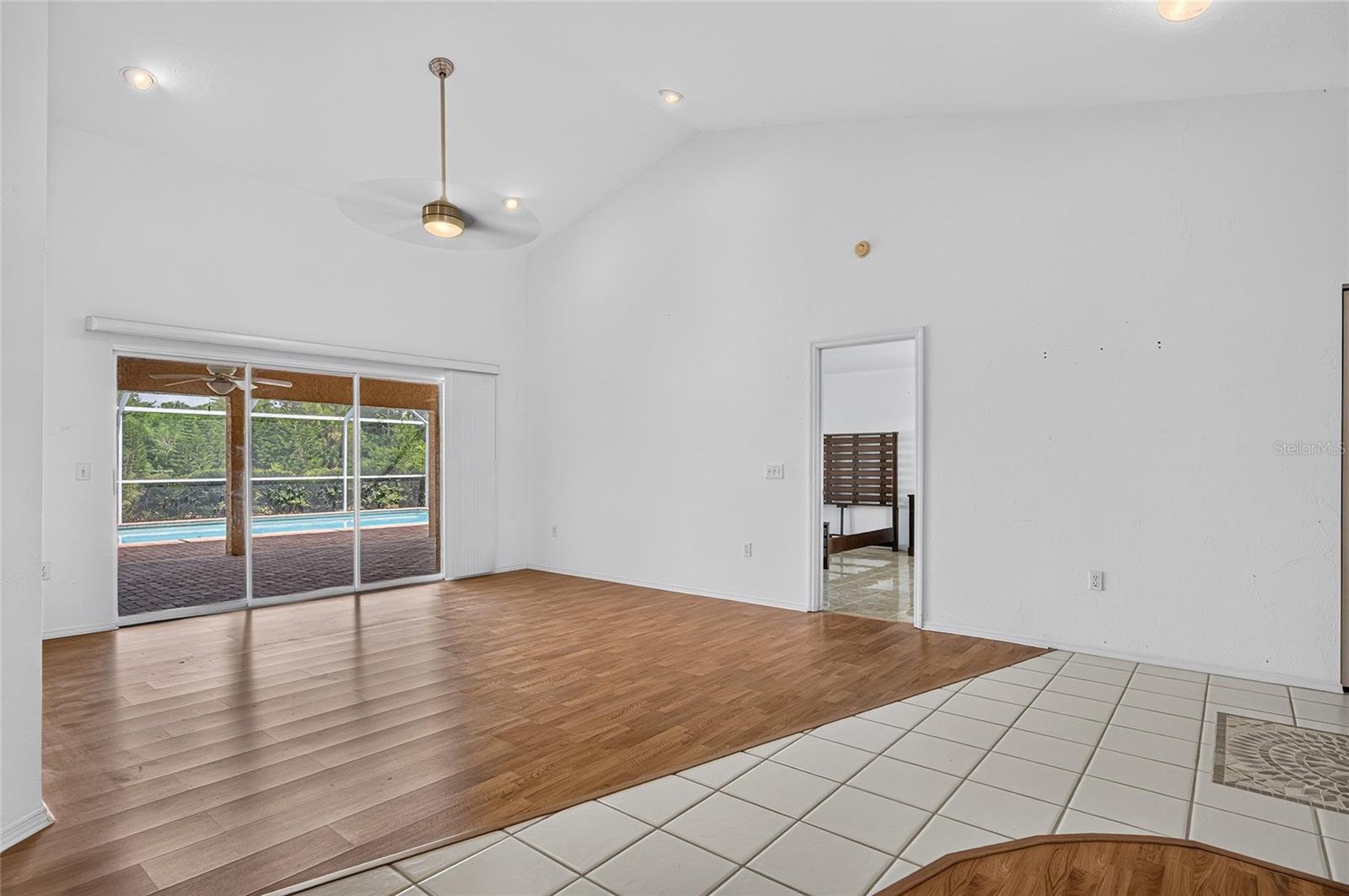 105 Jacaranda, Venice, FL 34292