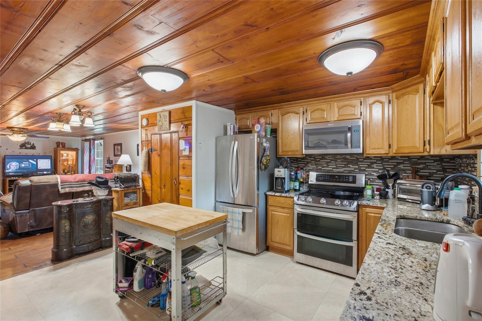 40832 River, Dade City, FL 33525
