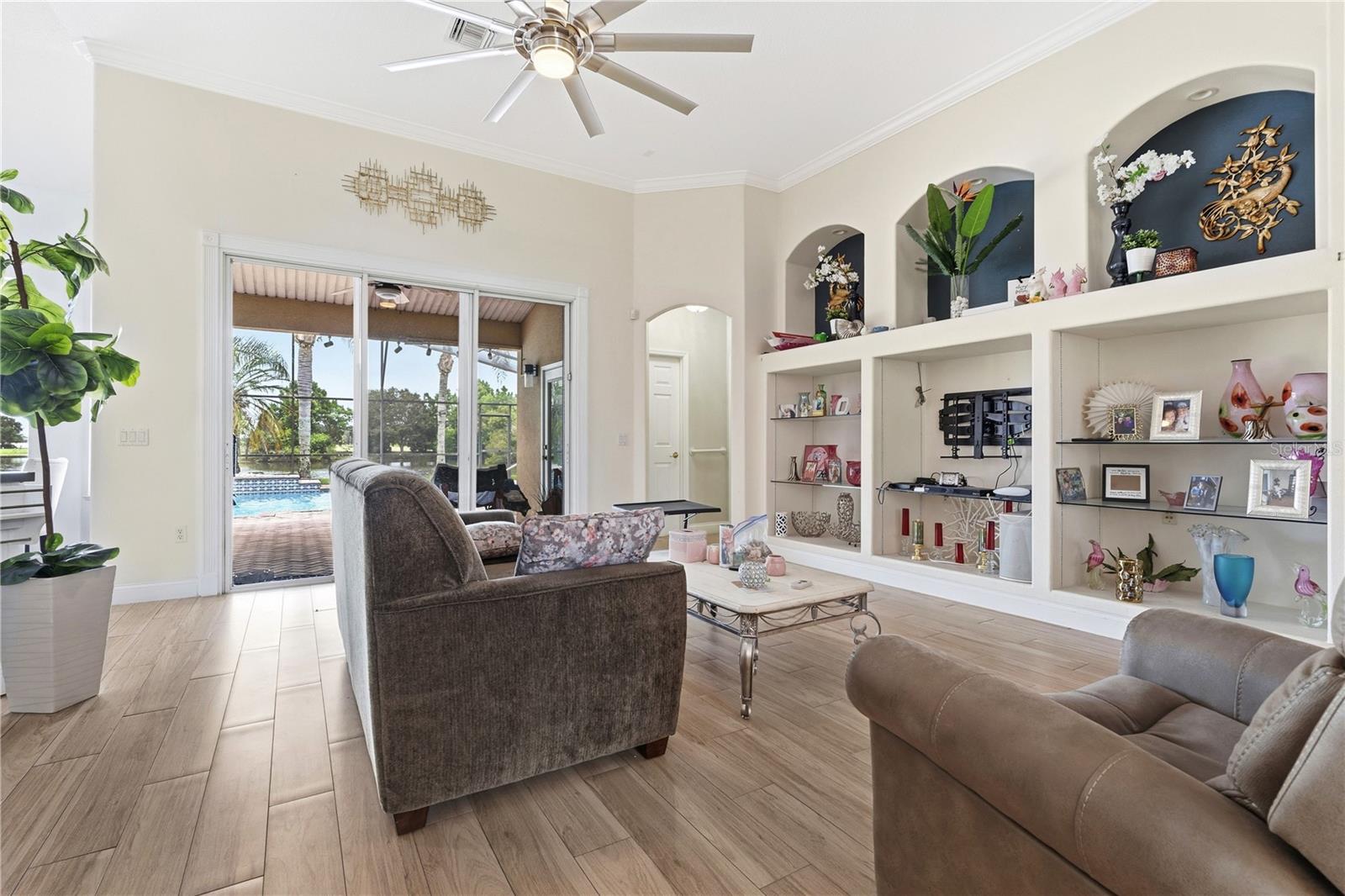 1605 Marina Lake, Kissimmee, FL 34744