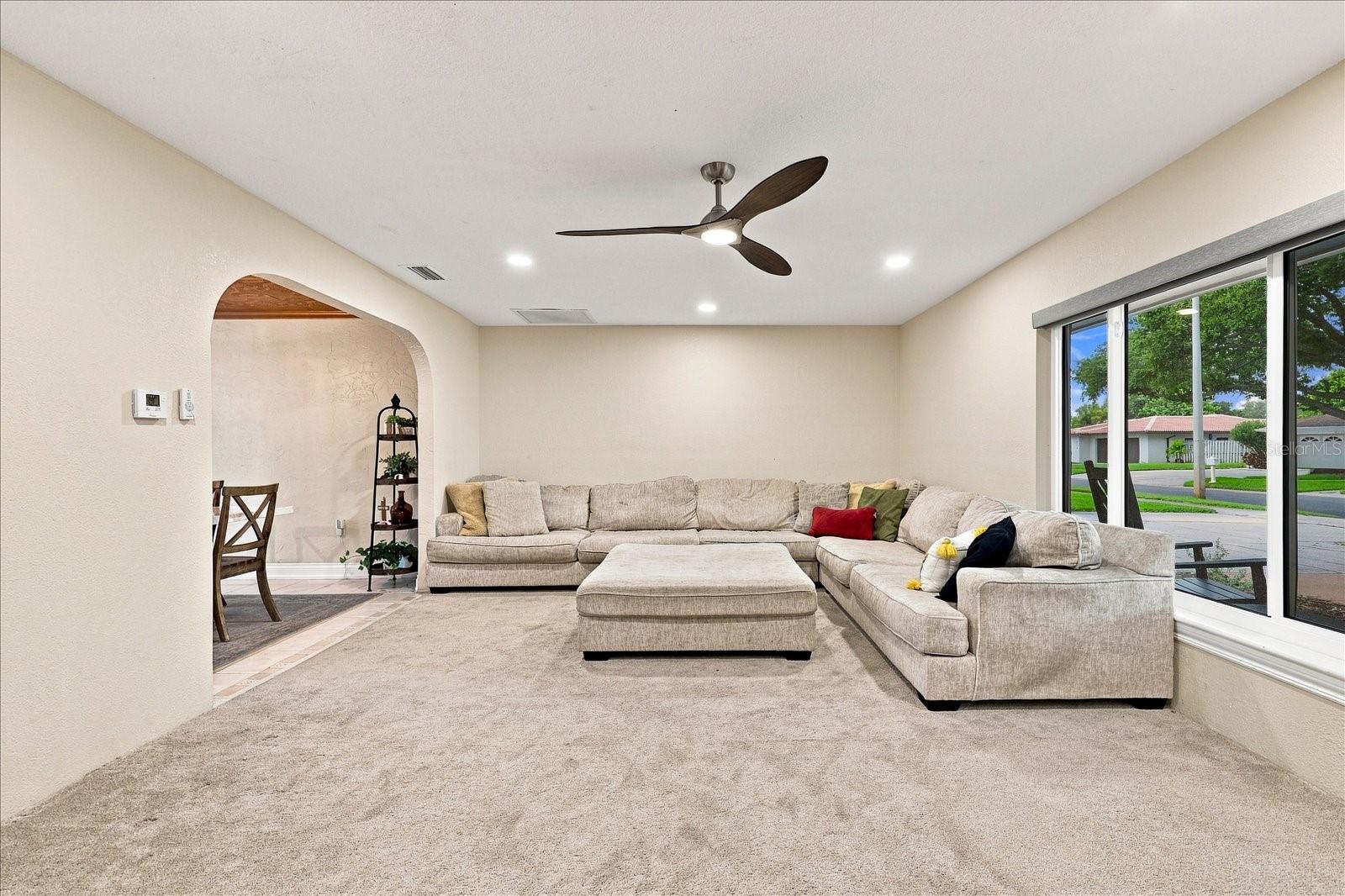 8805 Kenwood, Seminole, FL 33777