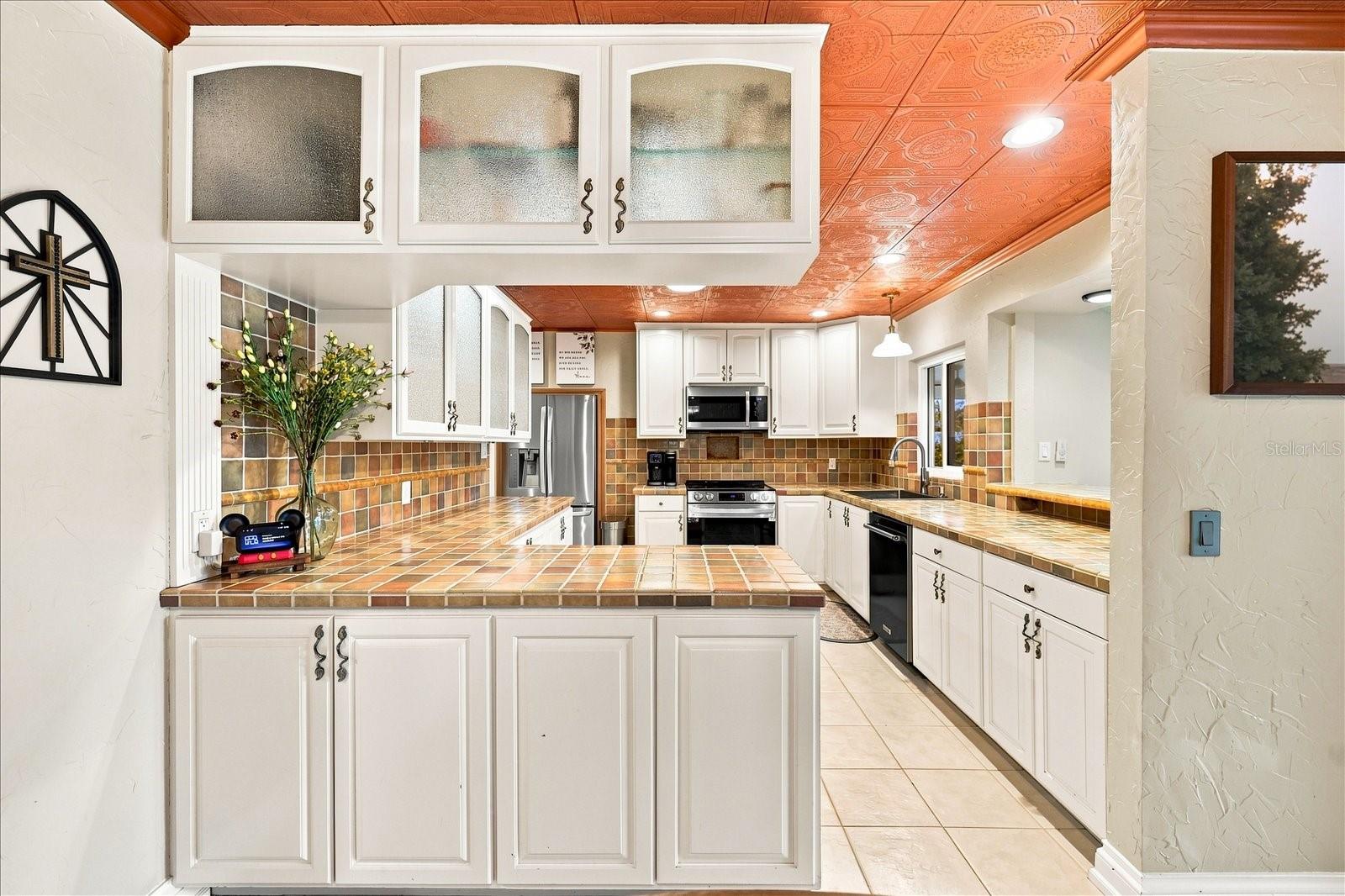8805 Kenwood, Seminole, FL 33777