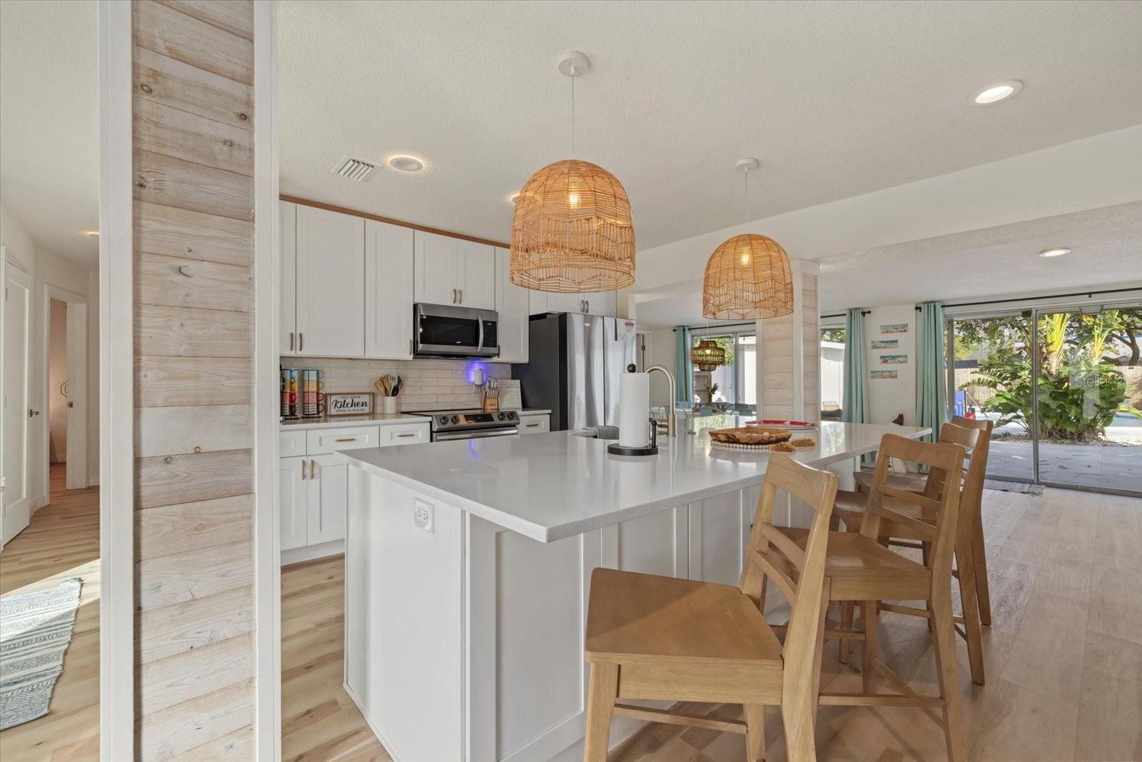 2069 Bougainvillea, Sarasota, FL 34239