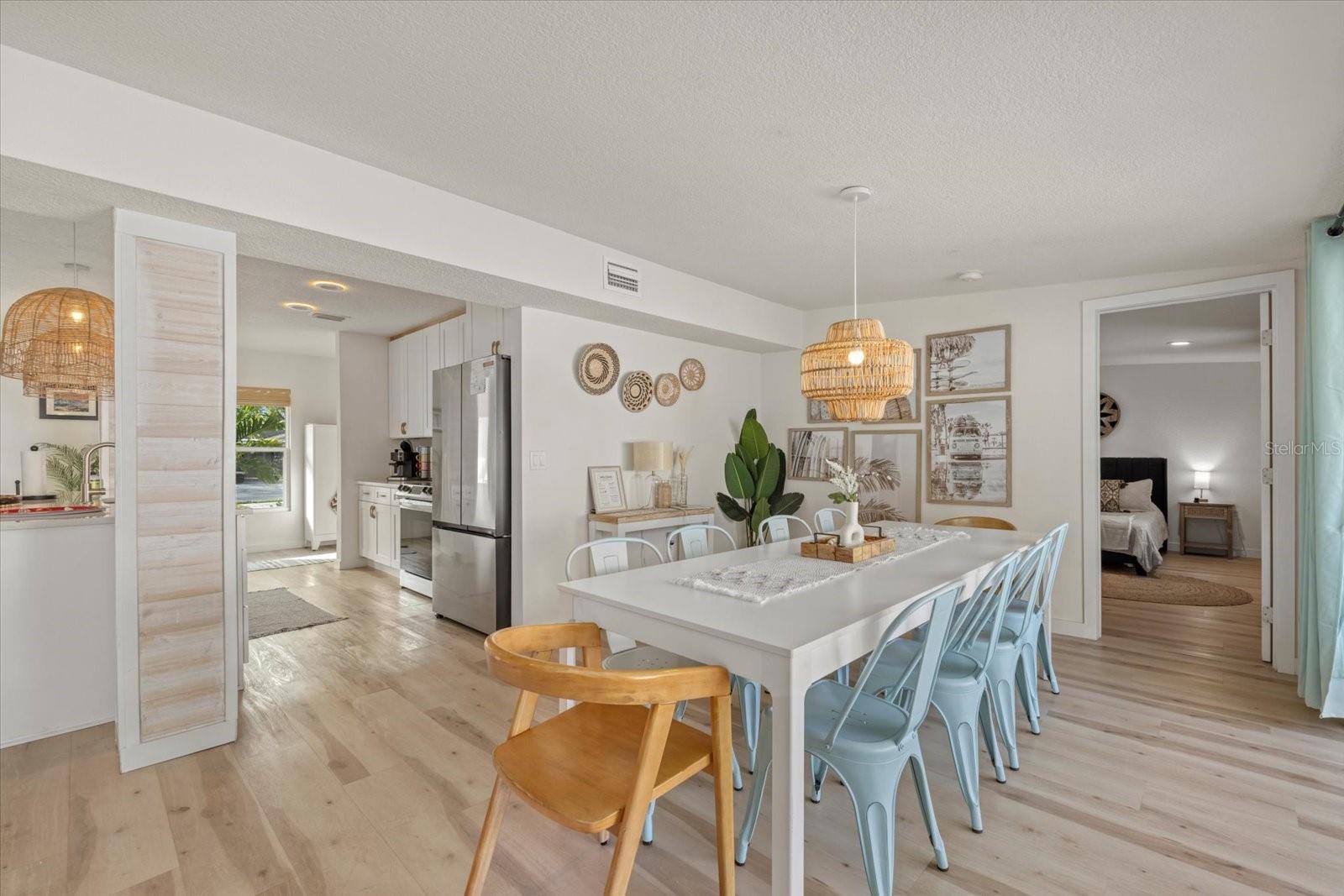 2069 Bougainvillea, Sarasota, FL 34239