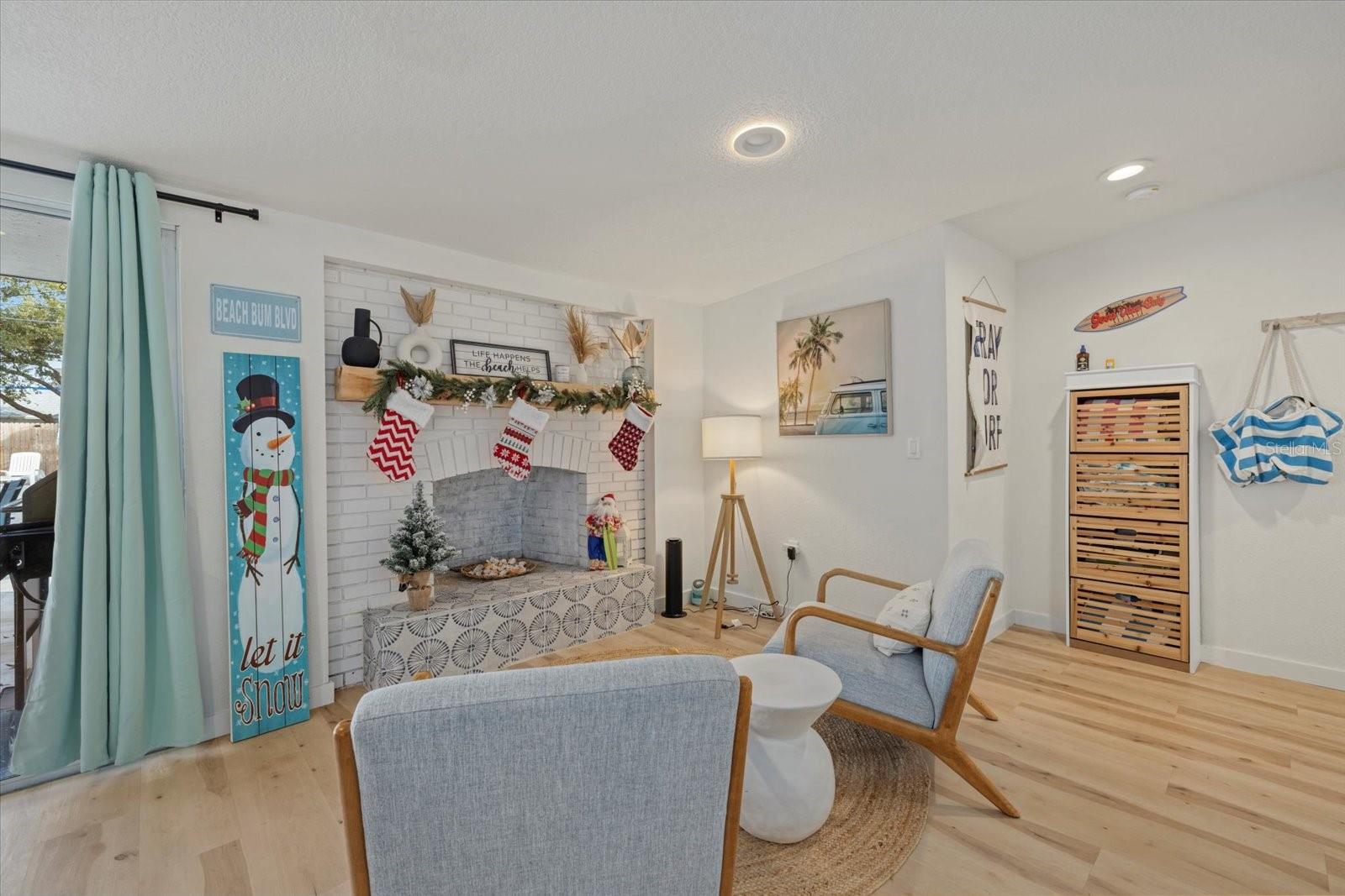 2069 Bougainvillea, Sarasota, FL 34239