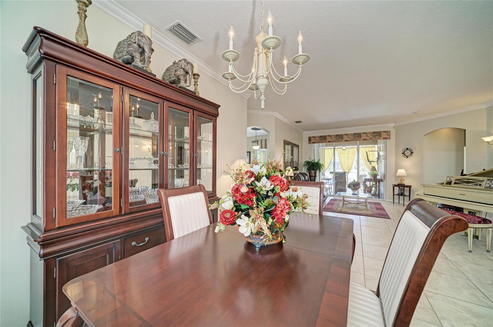 1401 Pinyon Pine, Sarasota, FL 34240