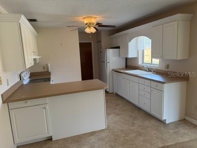3048 Unity Tree, Edgewater, FL 32141