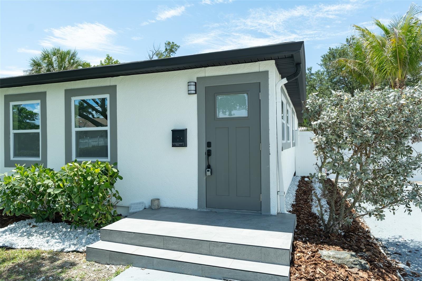 116 85th, St Petersburg, FL 33702