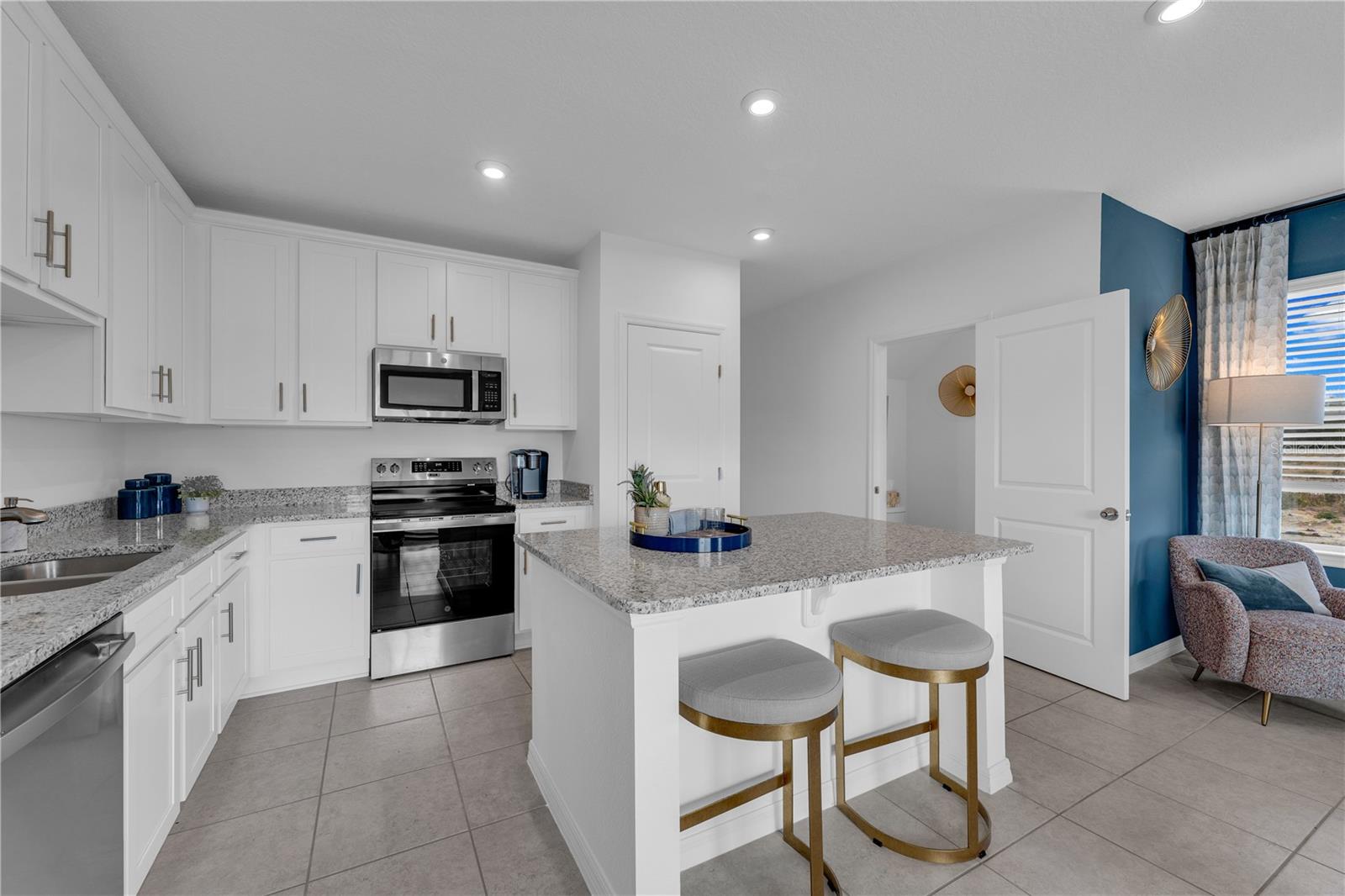208 Cuban Royal Palm, Davenport, FL 33897
