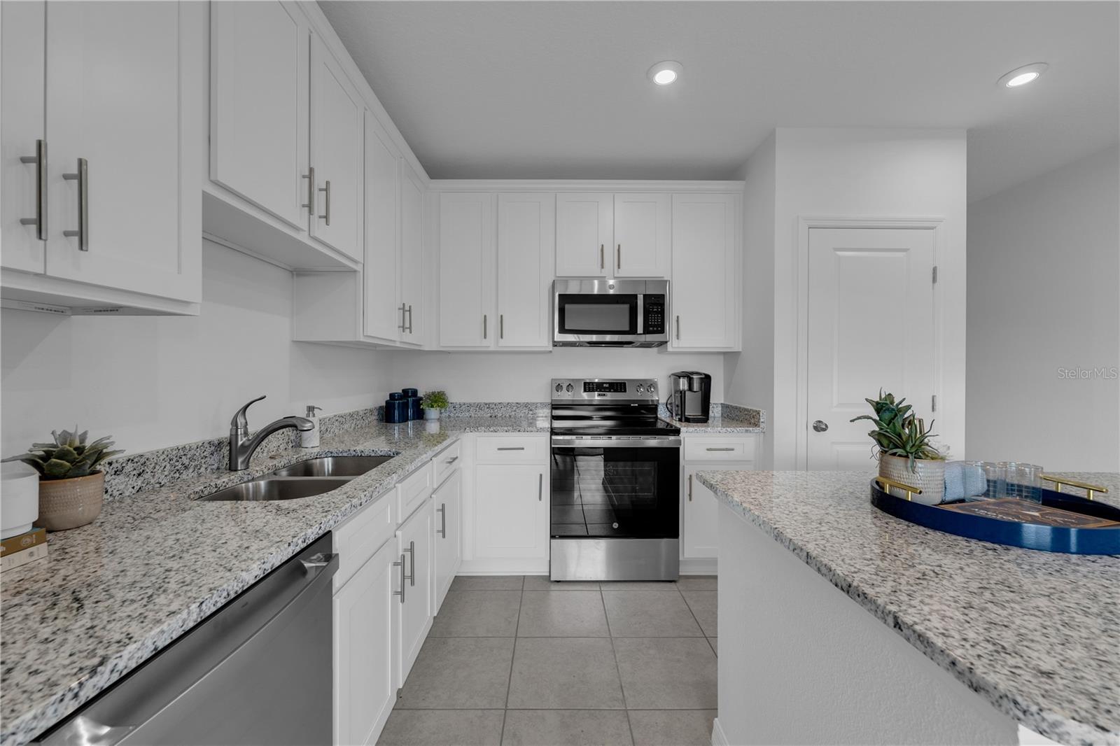 208 Cuban Royal Palm, Davenport, FL 33897