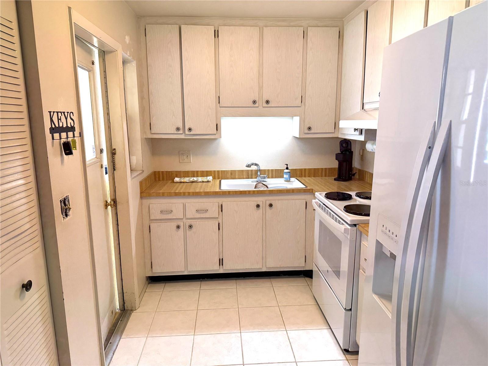 390 301 Unit 1b, Bradenton, FL 34205