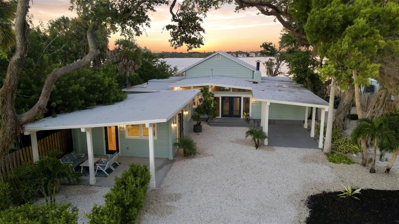 1275 Port, Sarasota, FL 34242
