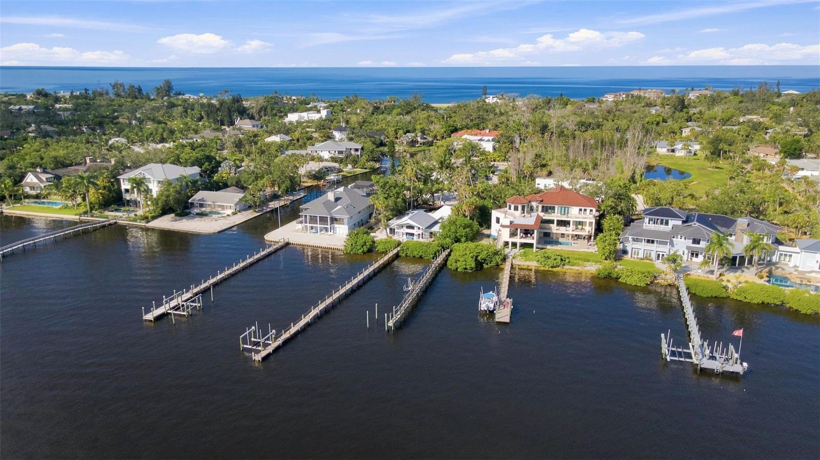 1275 Port, Sarasota, FL 34242