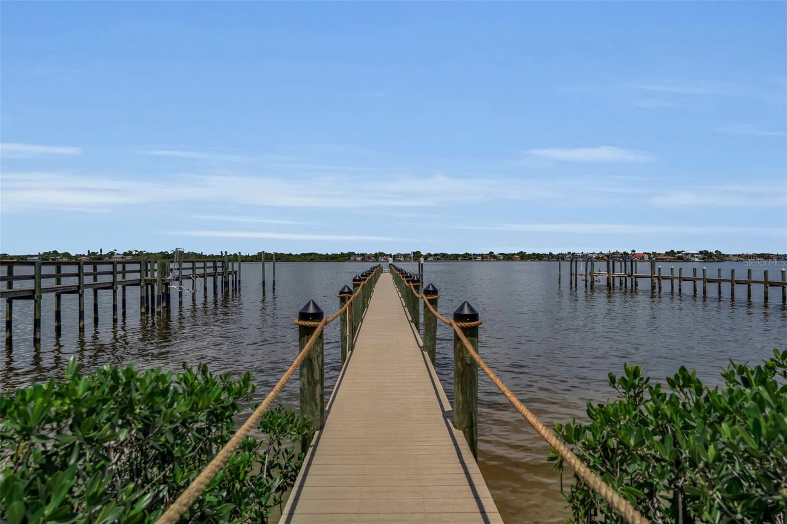 1275 Port, Sarasota, FL 34242