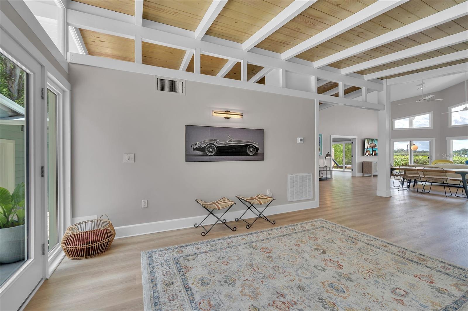 1275 Port, Sarasota, FL 34242