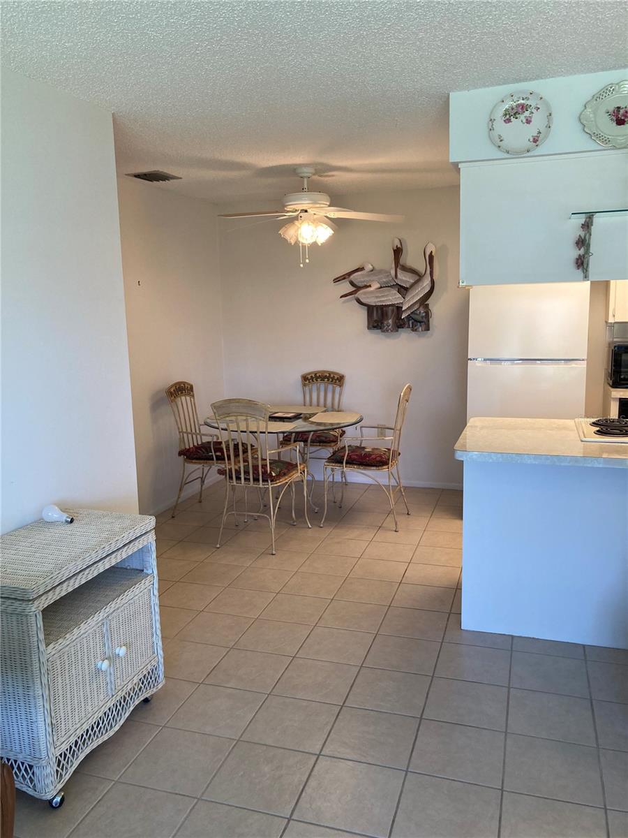4313 Tahitian Gardens Circle Unit B, Holiday, FL 34691