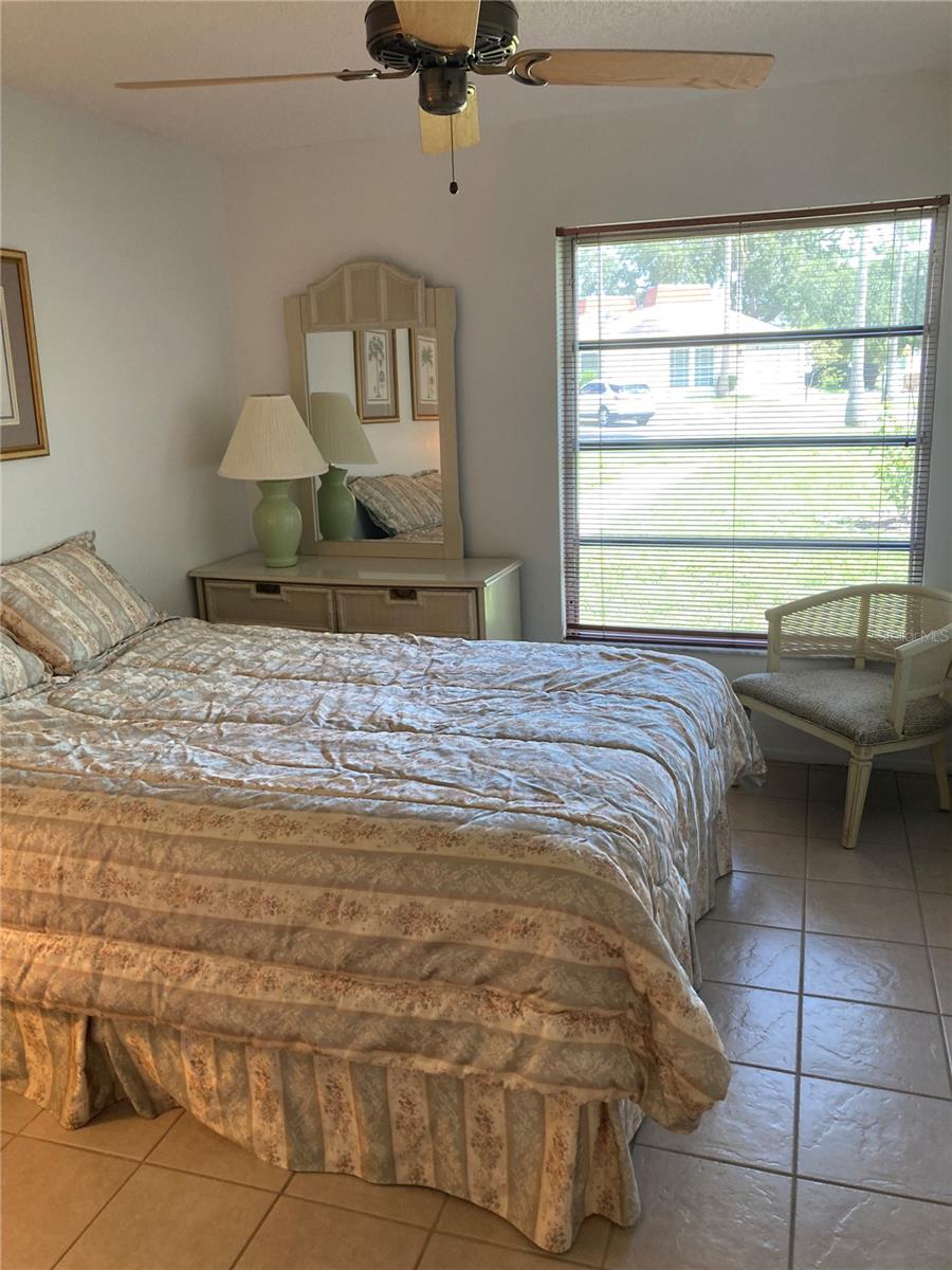 4313 Tahitian Gardens Circle Unit B, Holiday, FL 34691