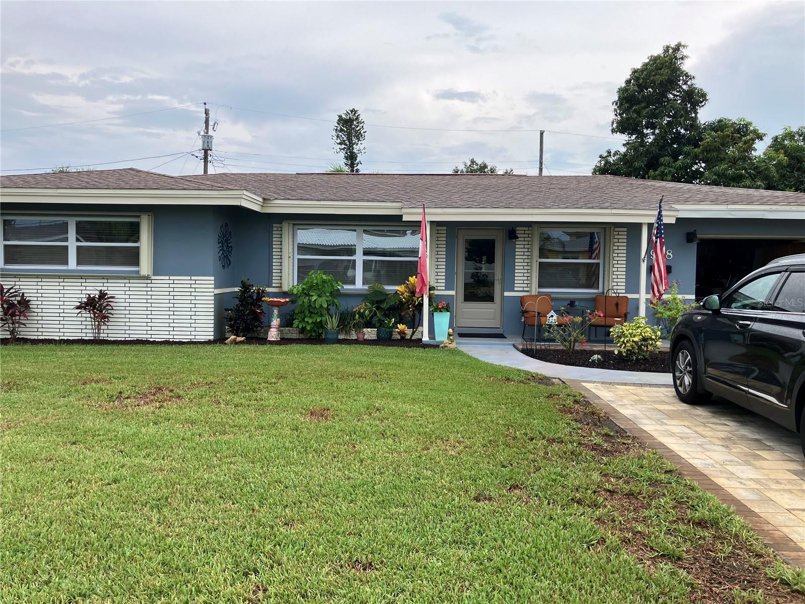 968 62nd, St Petersburg, FL 33705