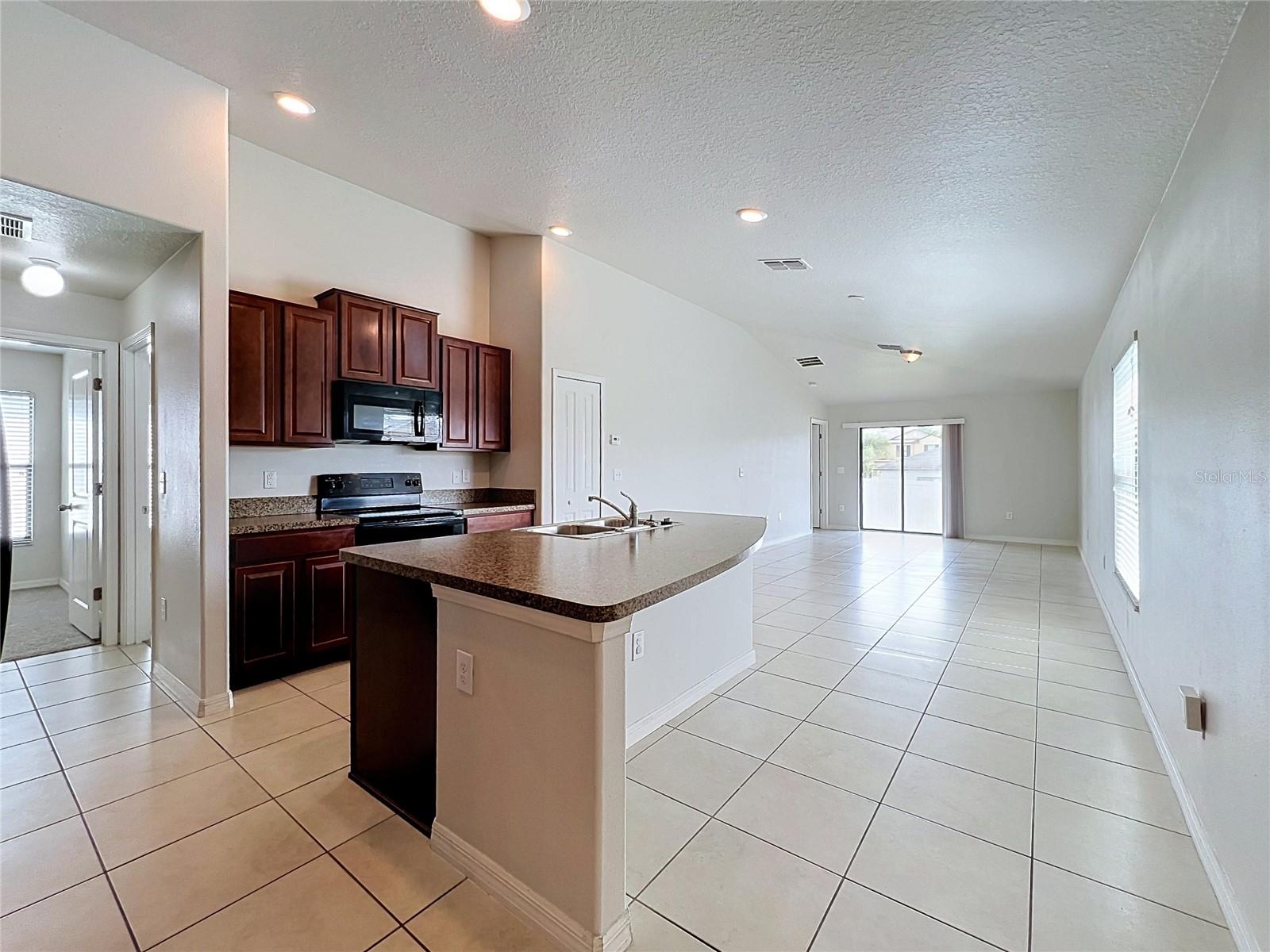 36095 Carriage Pine, Zephyrhills, FL 33541
