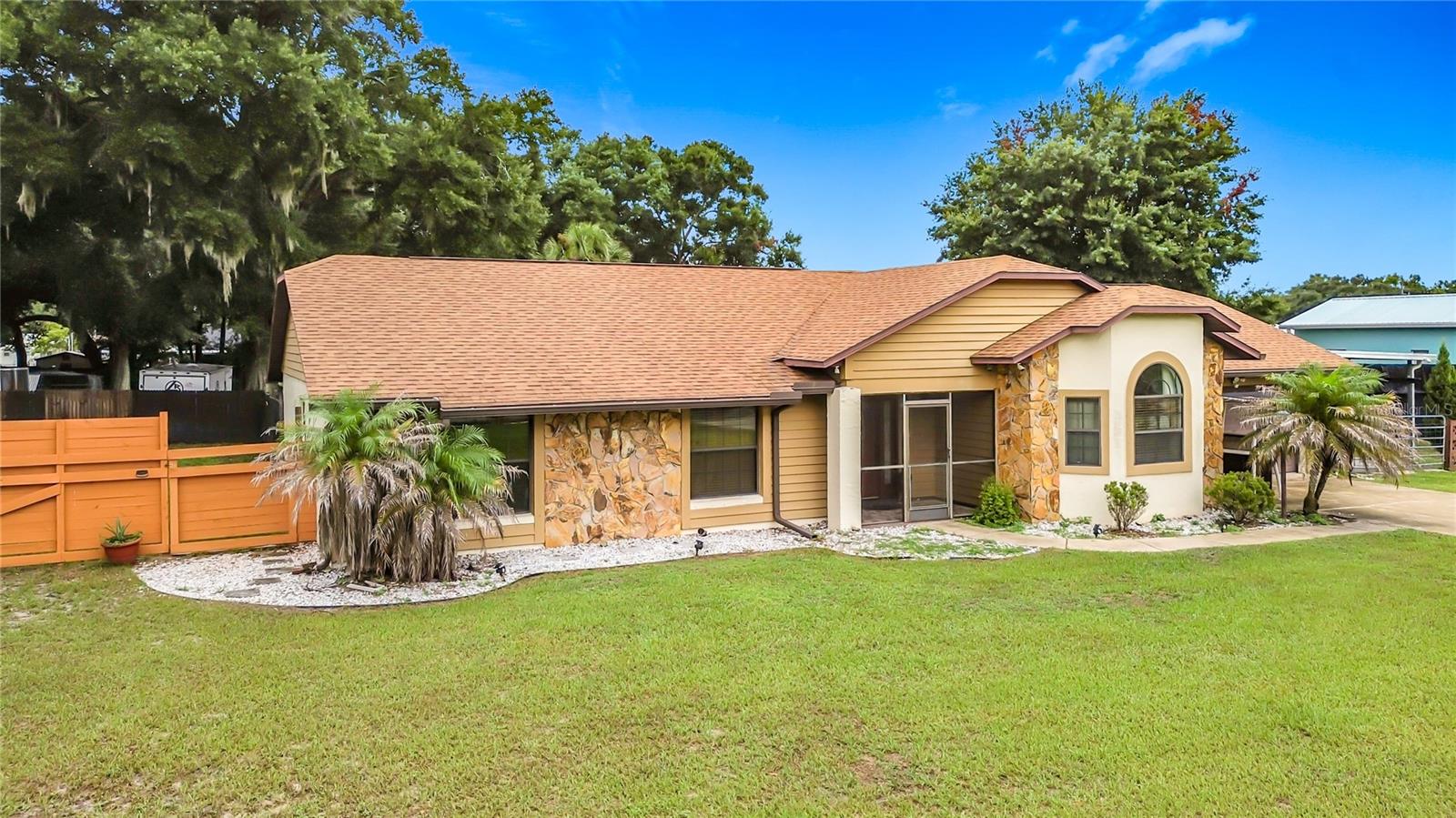 634 Grape, St Cloud, FL 34769