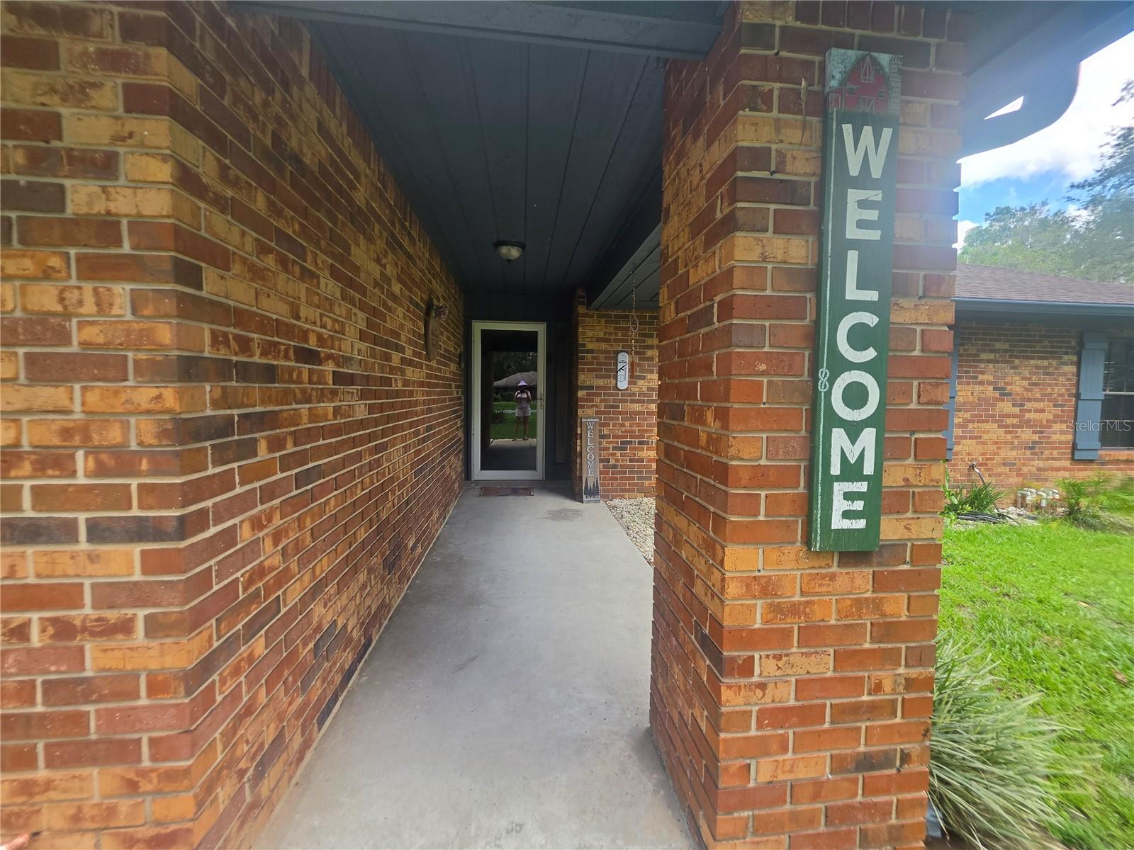 2417 Oak Park, Deland, FL 32724