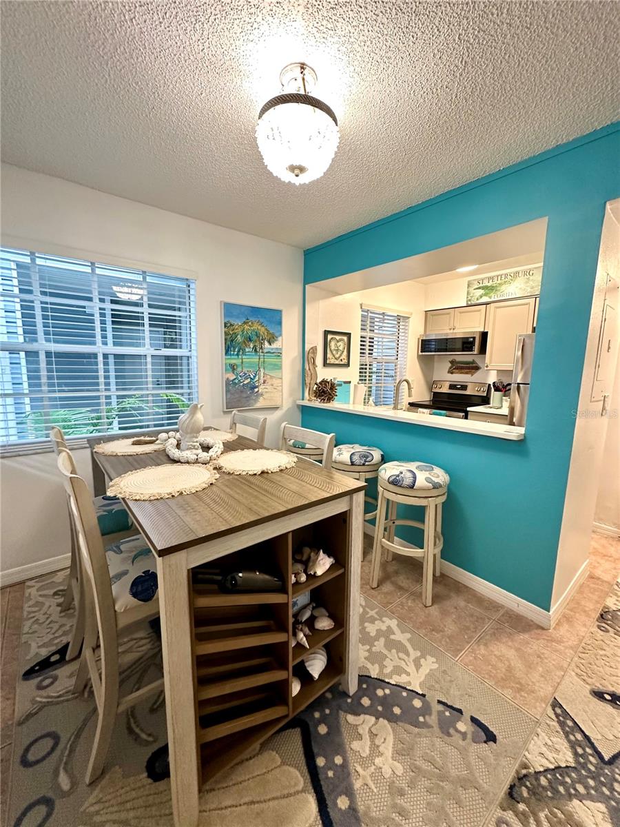 6825 Stones Throw Unit 1107, St Petersburg, FL 33710