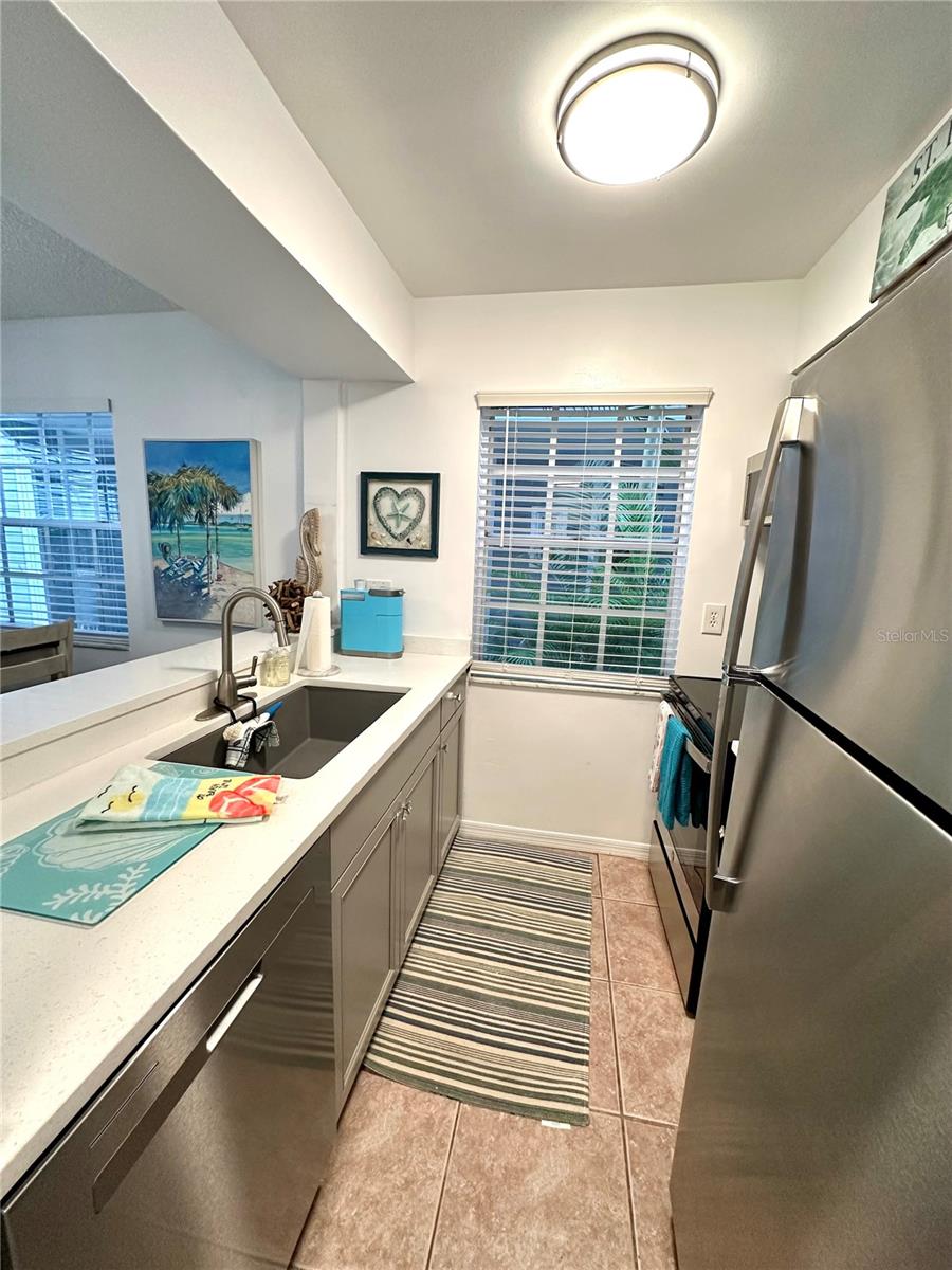 6825 Stones Throw Unit 1107, St Petersburg, FL 33710