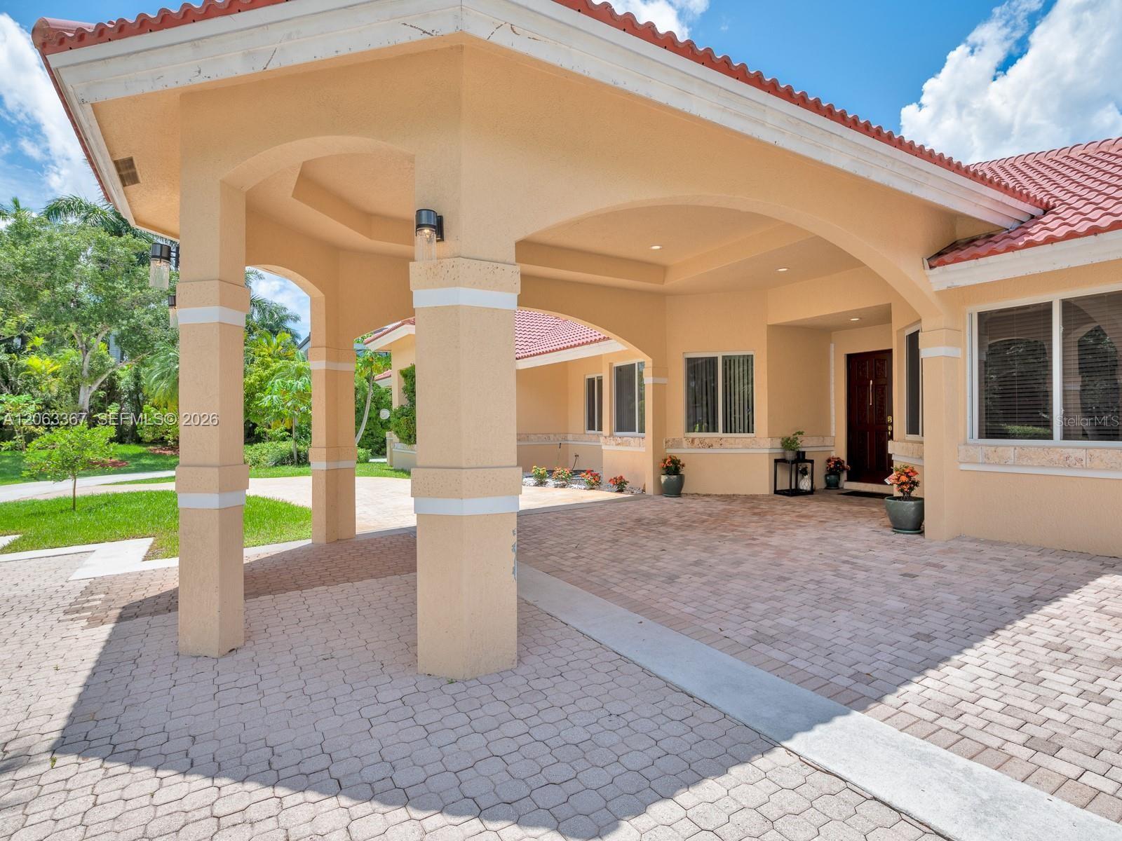 2710 Walkers, Weston, FL 33331