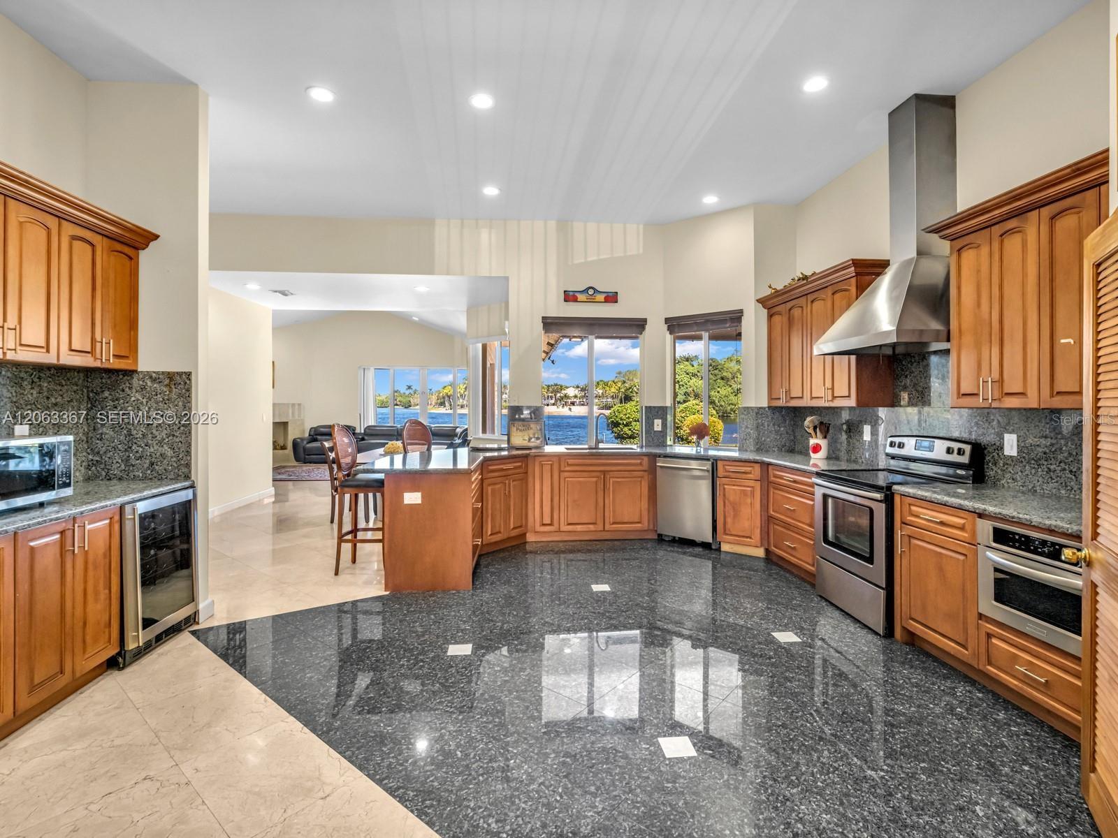 2710 Walkers, Weston, FL 33331