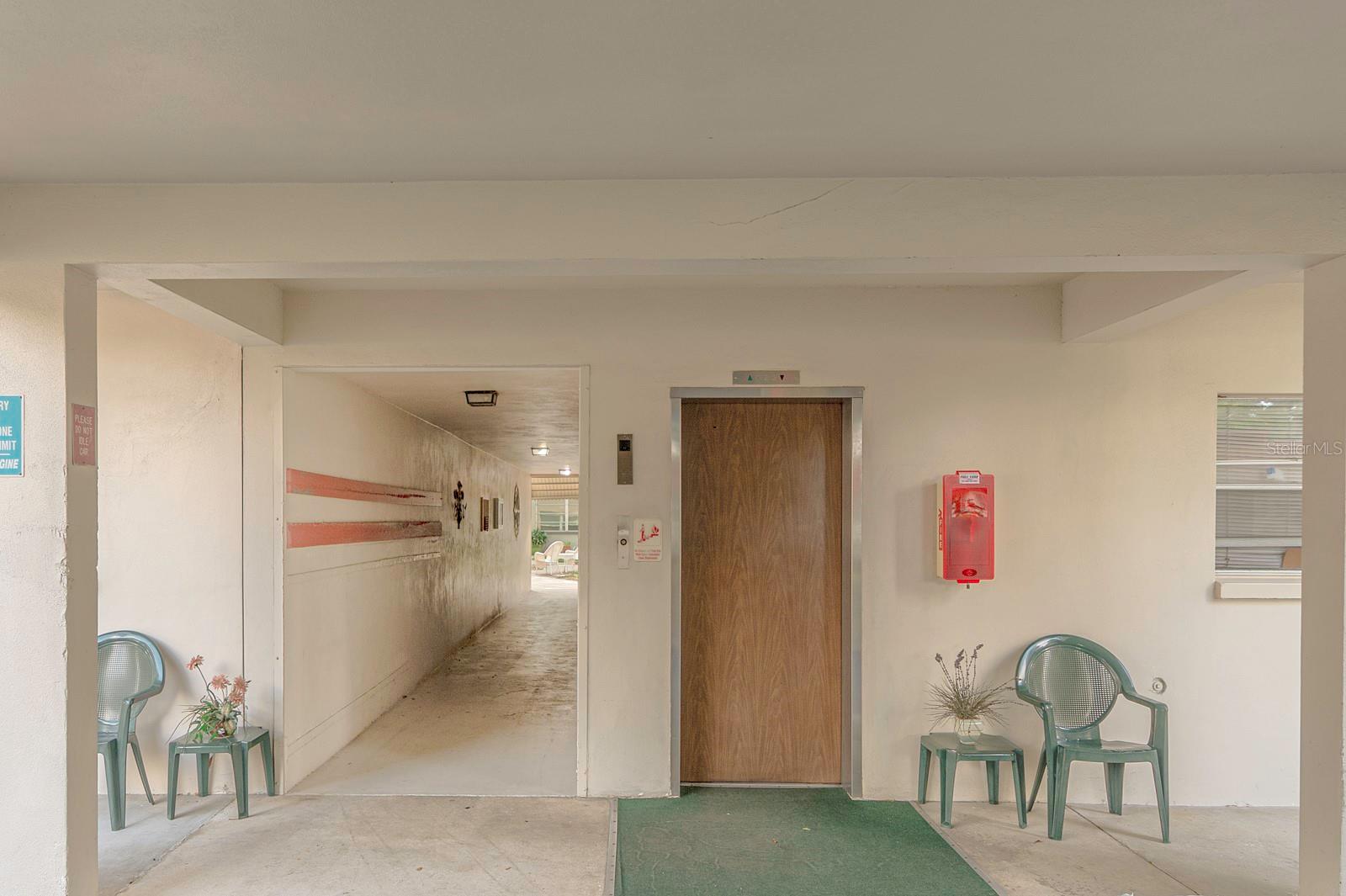 5880 38th Unit 109, St Petersburg, FL 33710