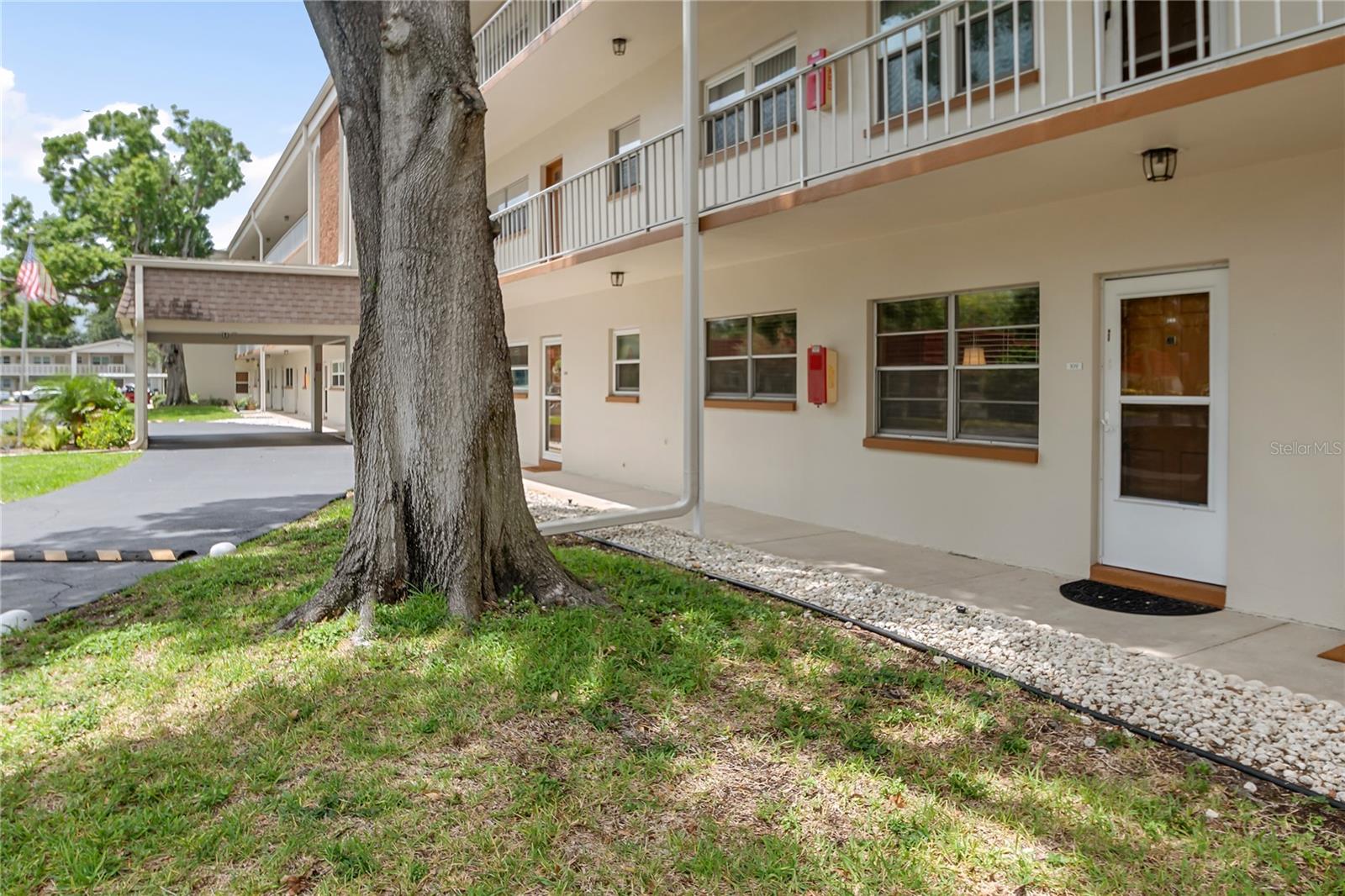 5880 38th Unit 109, St Petersburg, FL 33710