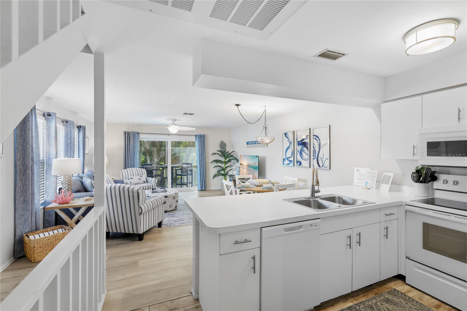 6250 Holmes Unit 24, Holmes Beach, FL 34217