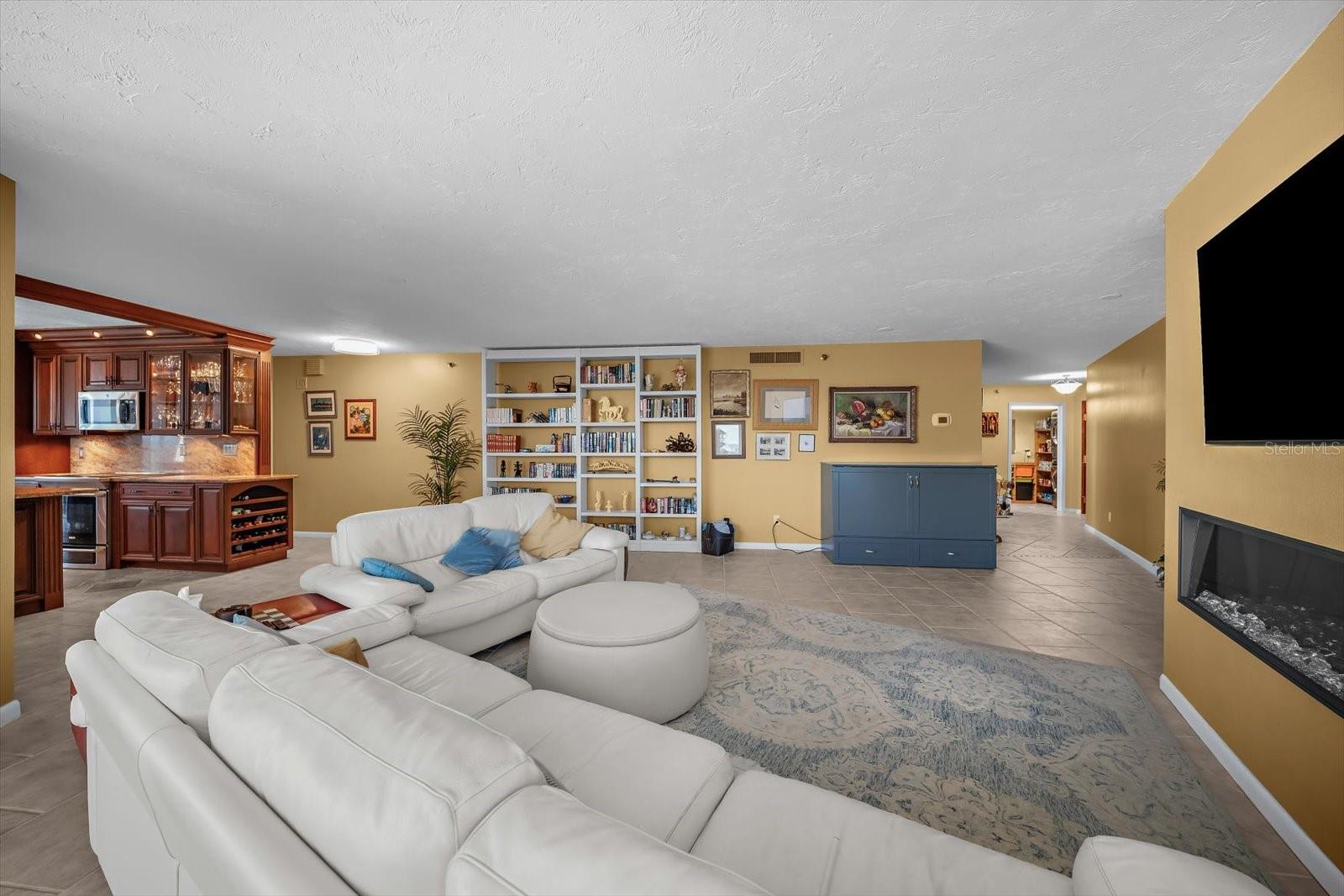 1600 Gulf Unit 911, Clearwater Beach, FL 33767